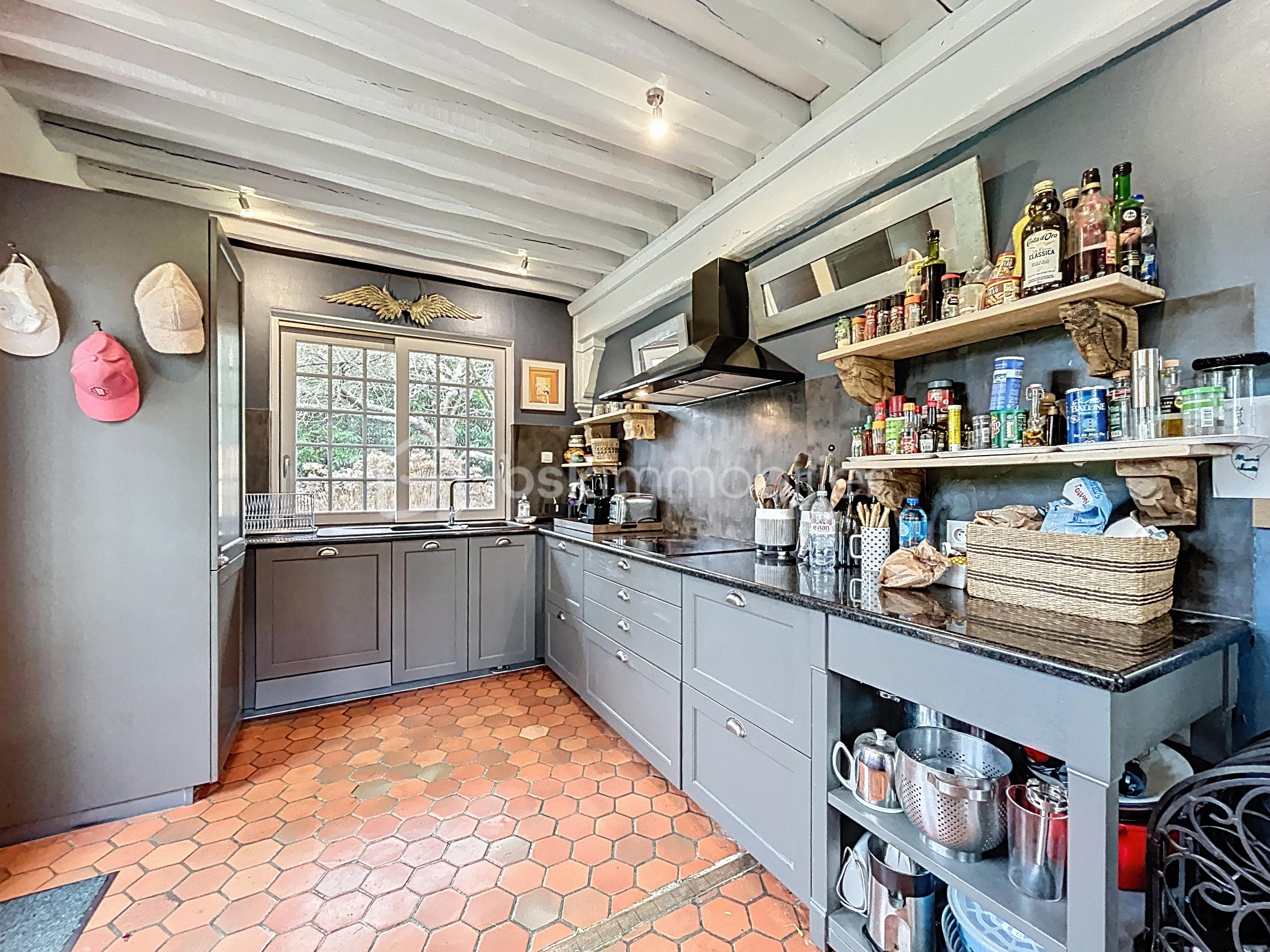 Maison traditionnelle de 210 m² - riviere-st-sauveur_00019.jpg