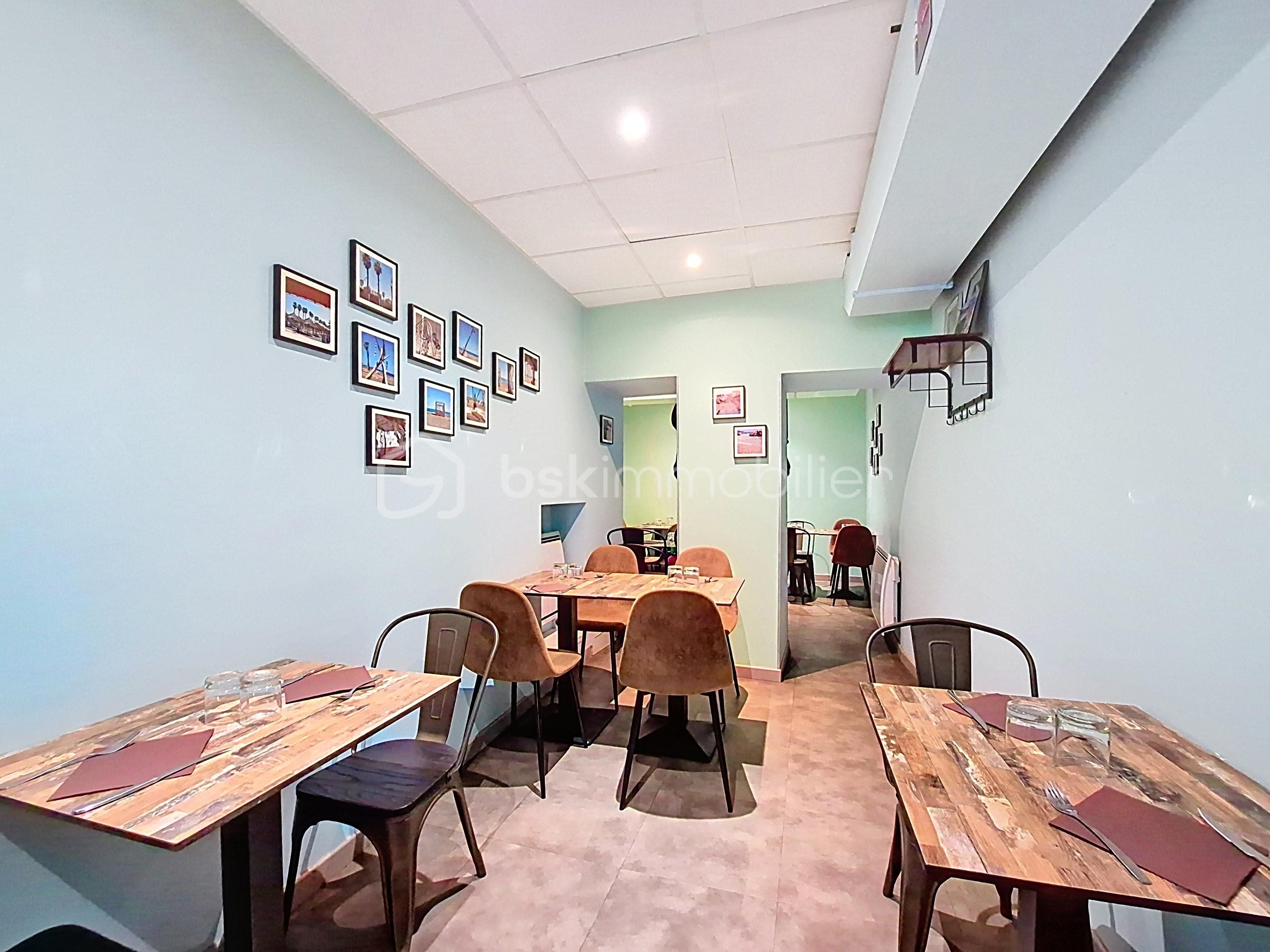 salle avant restaurant.jpg
