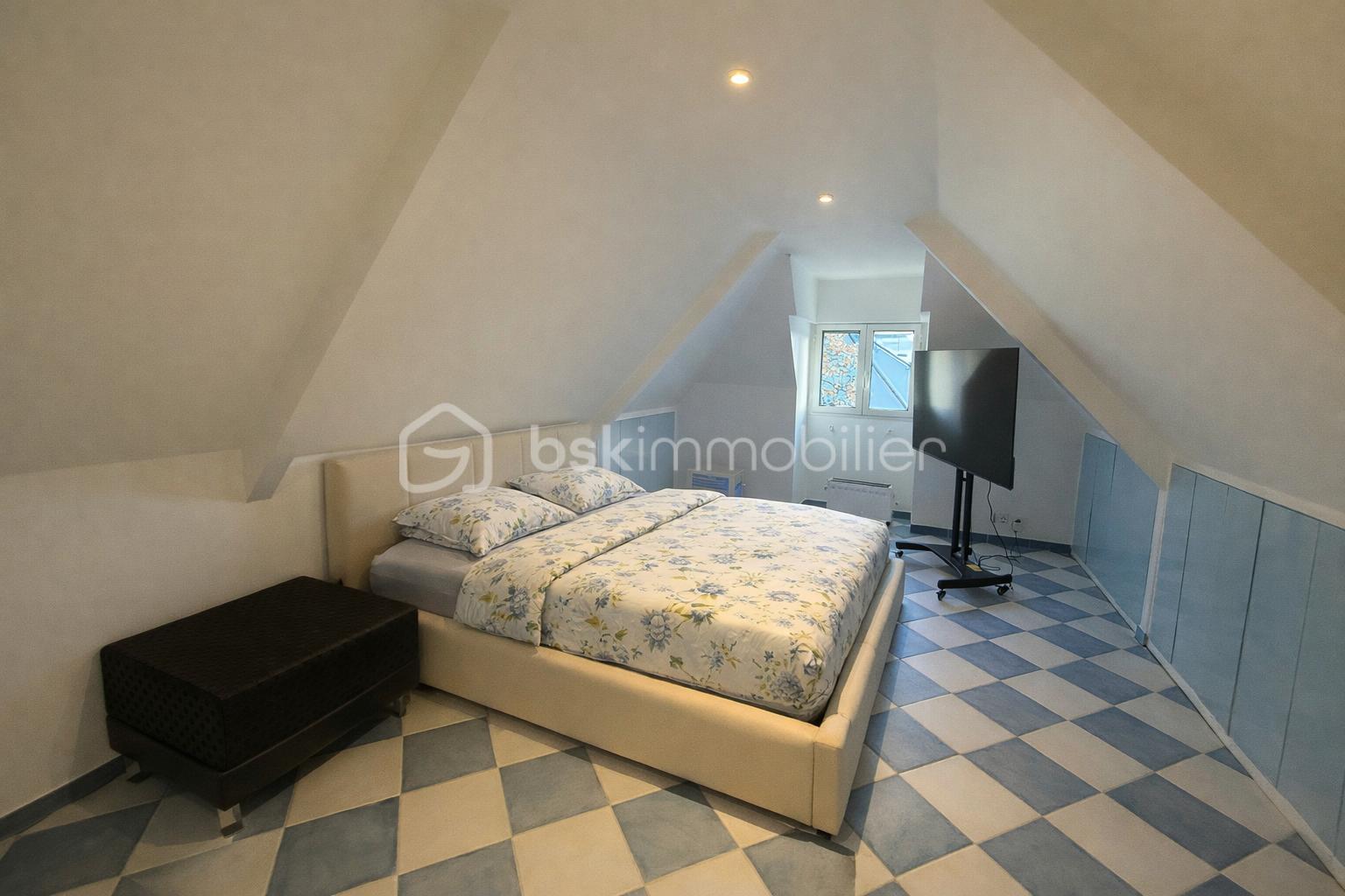 Maison de 185 m² - 2FF580DC-EEEB-460B-B5F7-37000FEFEF8F.png