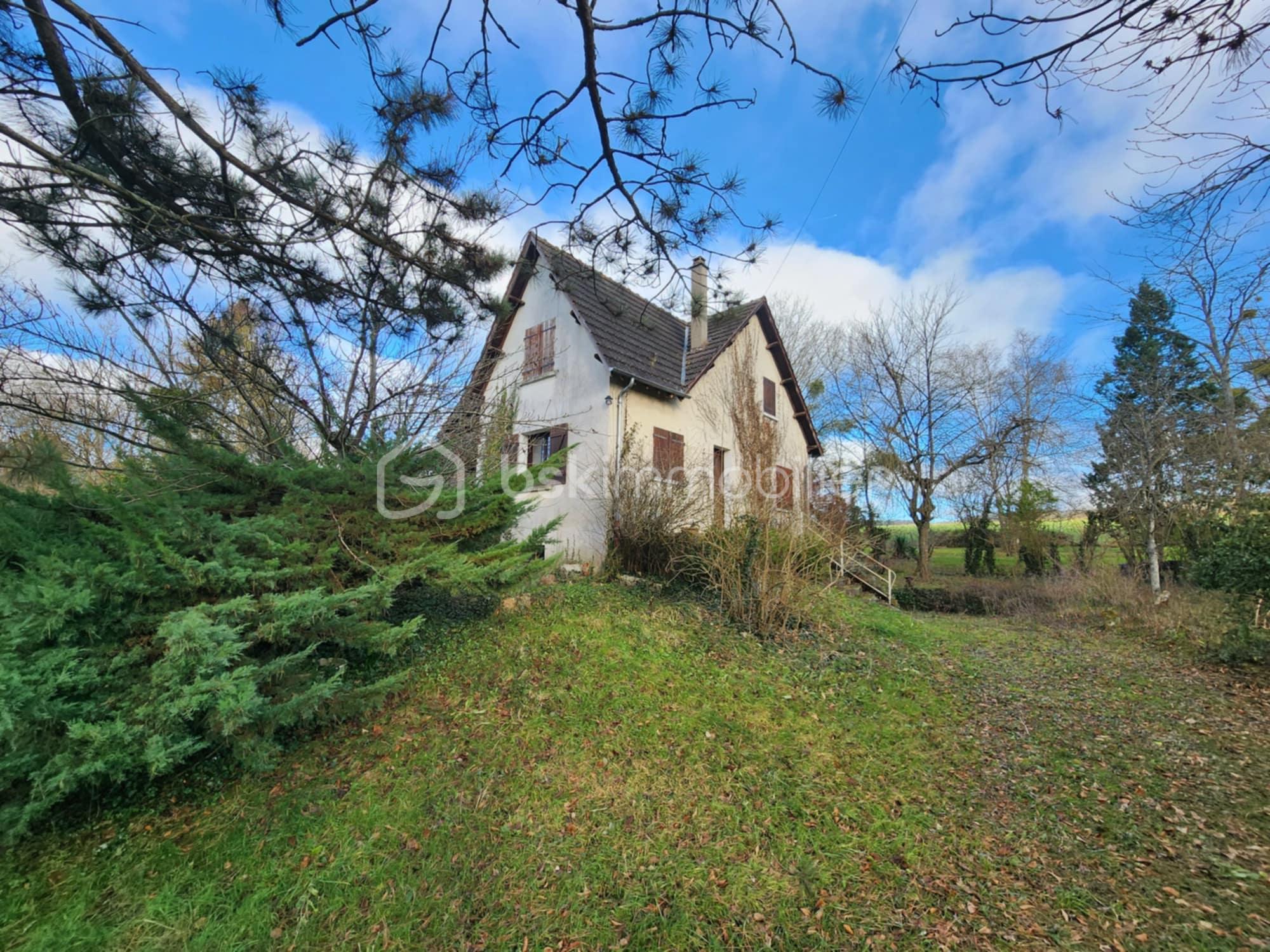 Maison traditionnelle de 143 m² - a52bf32d-8bc9-46af-9f84-09a7d02f192c.jpg