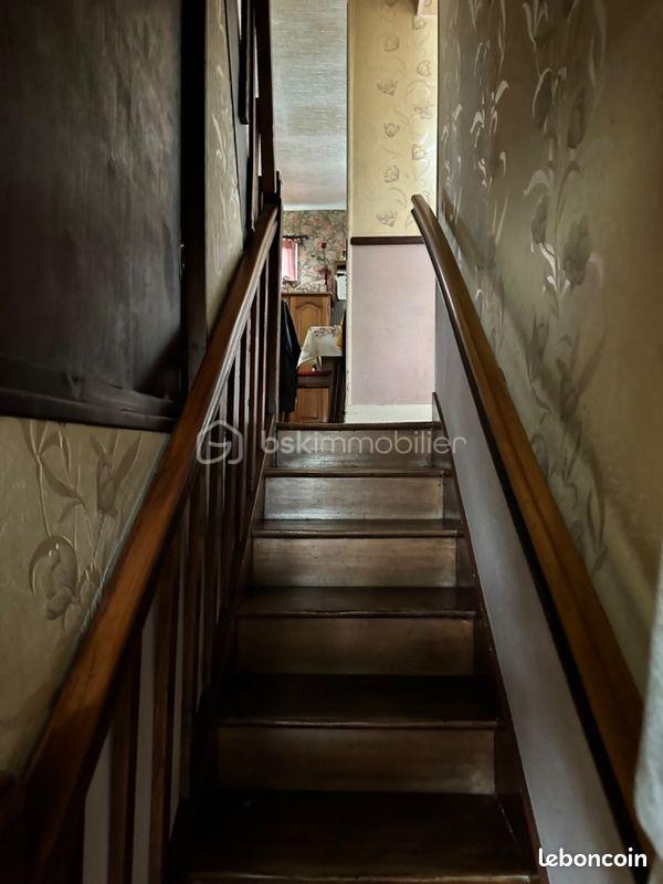 6647834ca864dc14c431f4bd8ba28c89ea958507.jpg