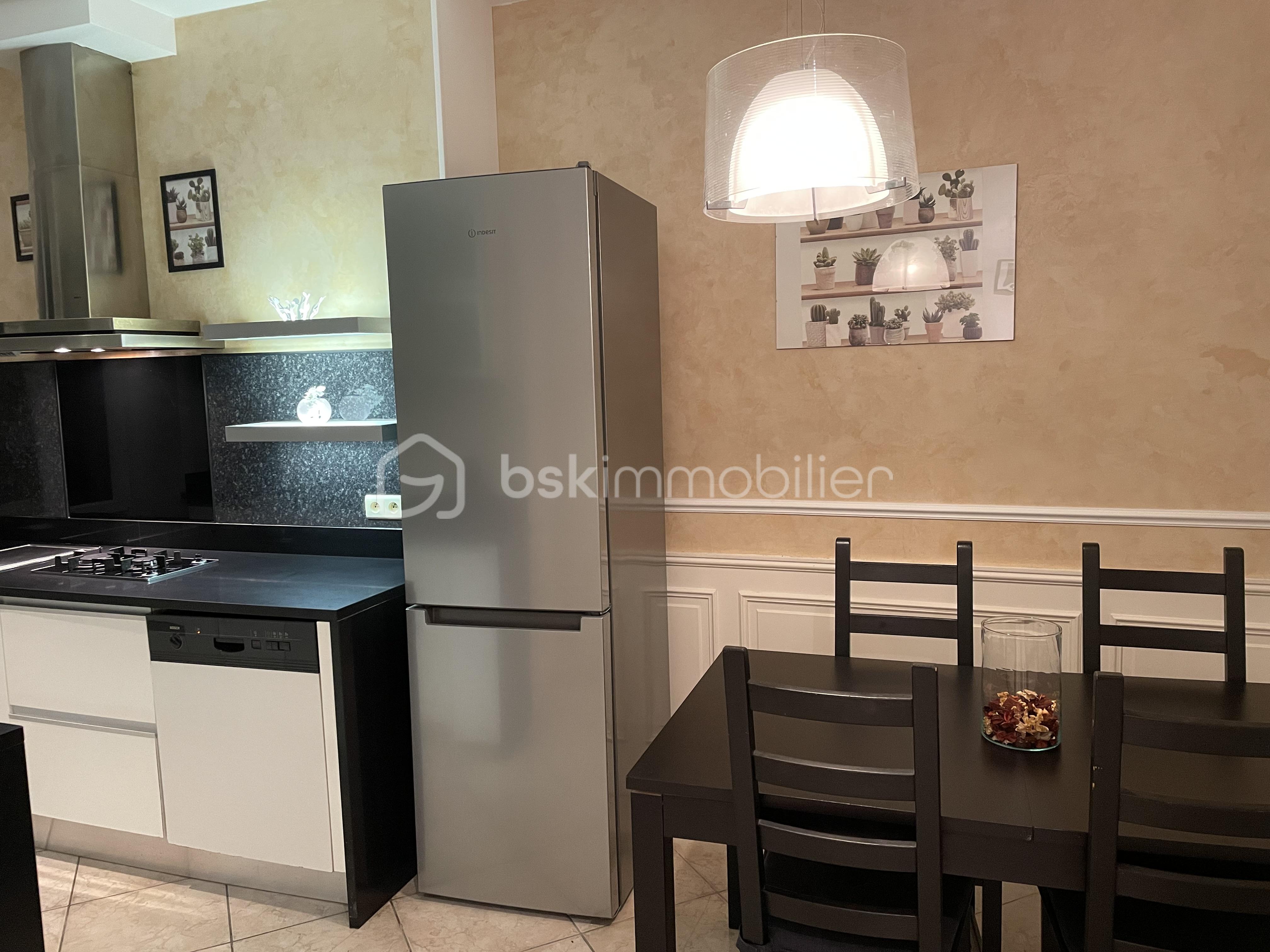 Appartement de 78 m² - cuisine salle a manger.JPG
