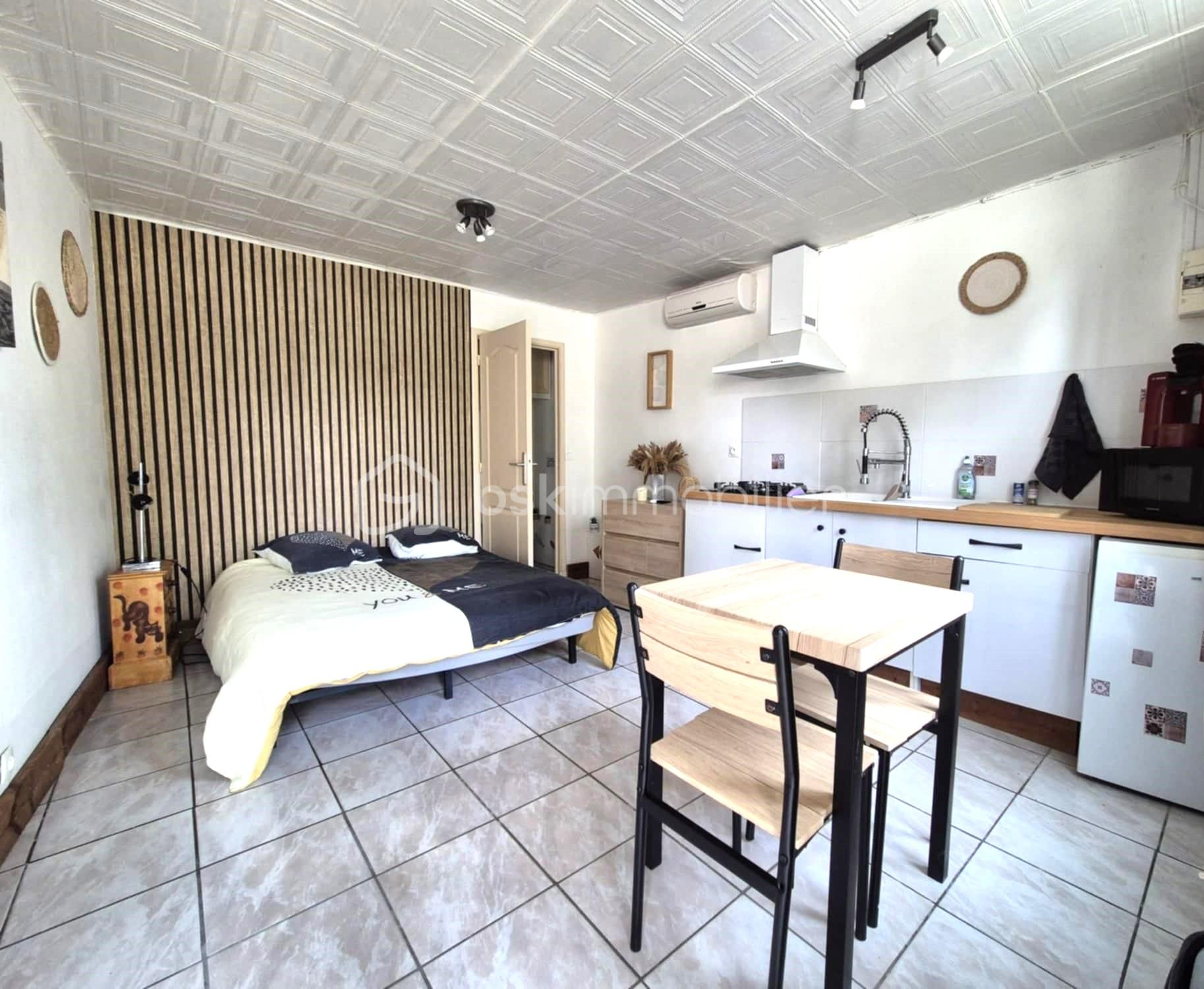 Maison traditionnelle de 190 m² - bc477125-feb7-4214-9e04-e9f7cef8377a.jpg