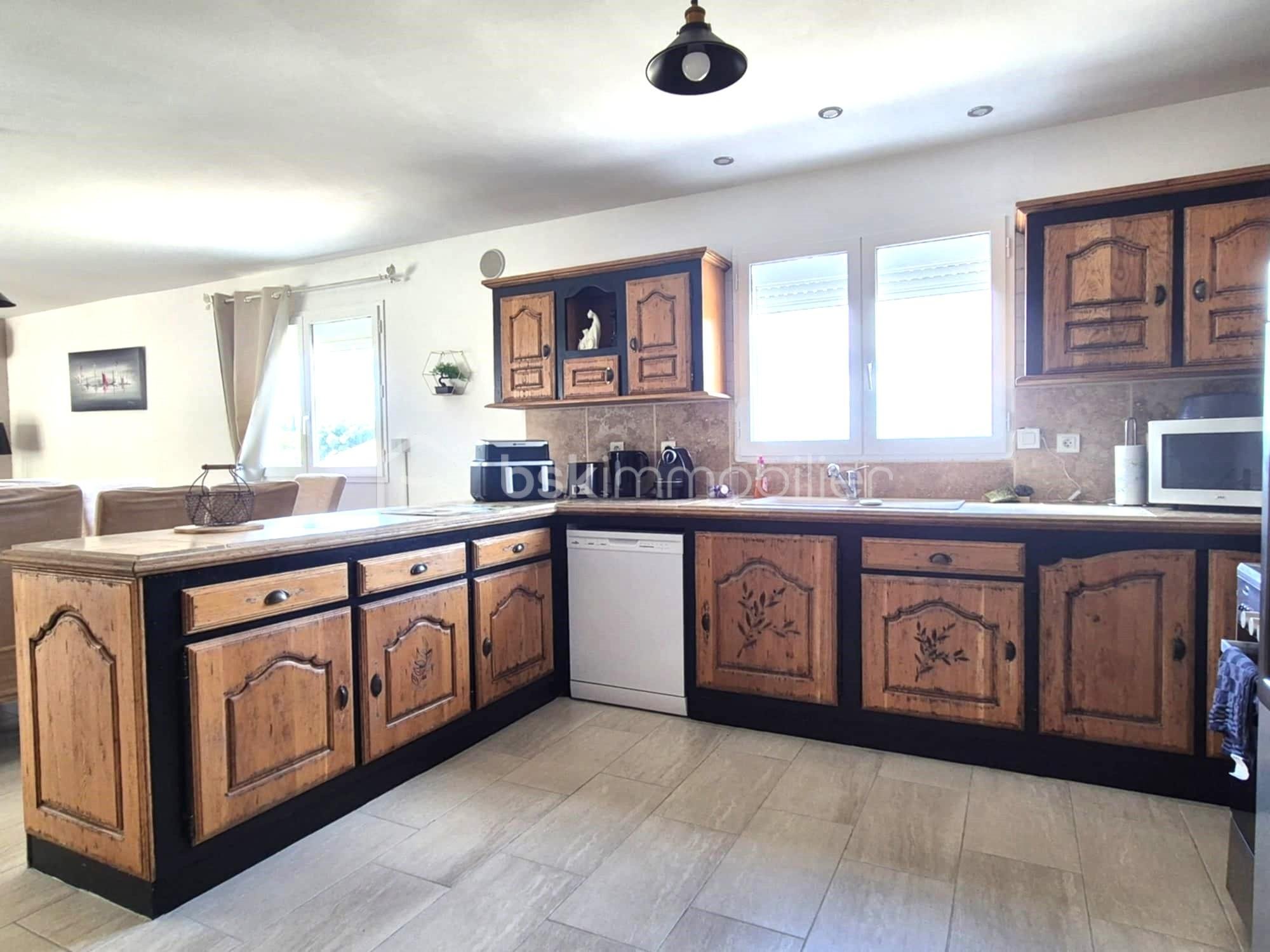 Maison traditionnelle de 190 m² - 5e10cf03-ae32-4fcb-851e-c487c997b5f4.jpg