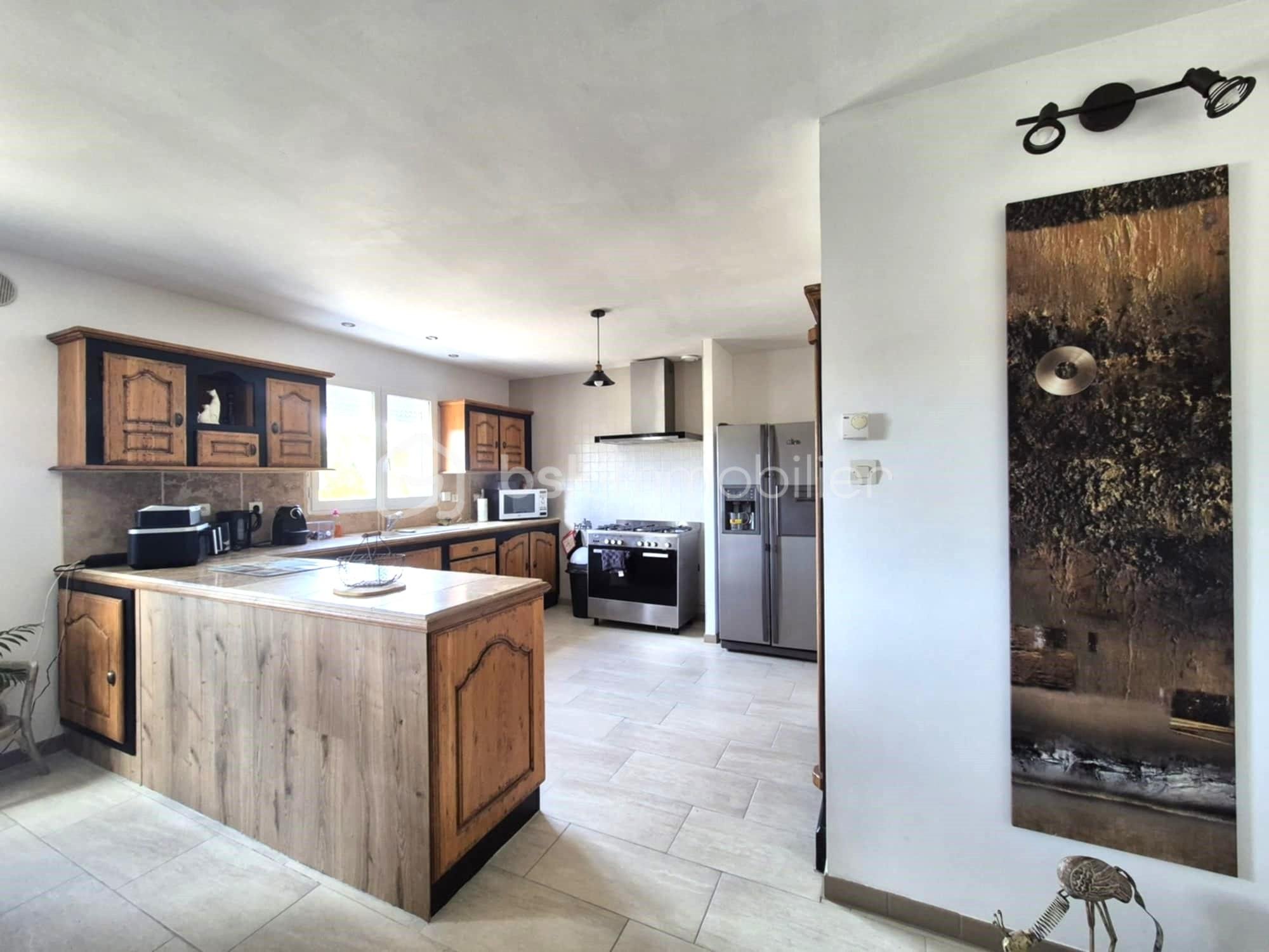 Maison traditionnelle de 190 m² - c766a637-ac0e-4168-be46-686e5684c28c.jpg