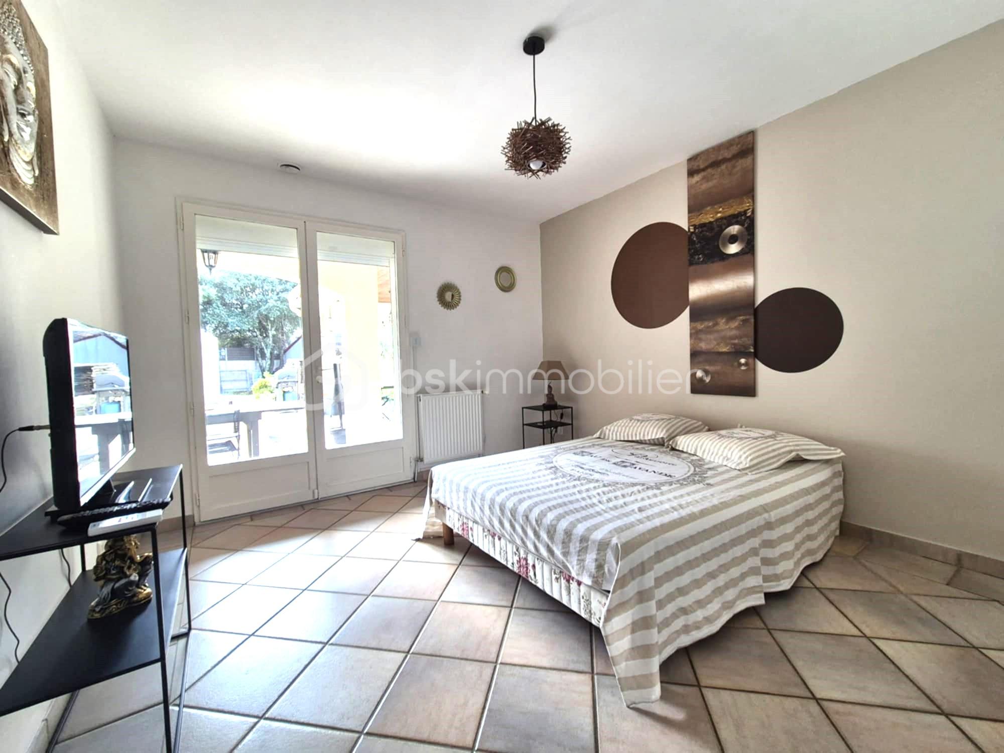 Maison traditionnelle de 190 m² - bd7a0910-69a4-4159-b9bc-56c3f0fc84fe.jpg