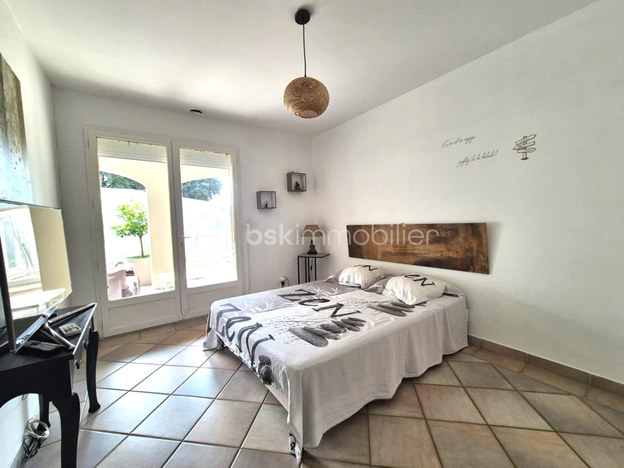 Maison traditionnelle de 190 m² - 5a683ad3-8330-464e-b4af-4c9fc90e7fc7.jpg