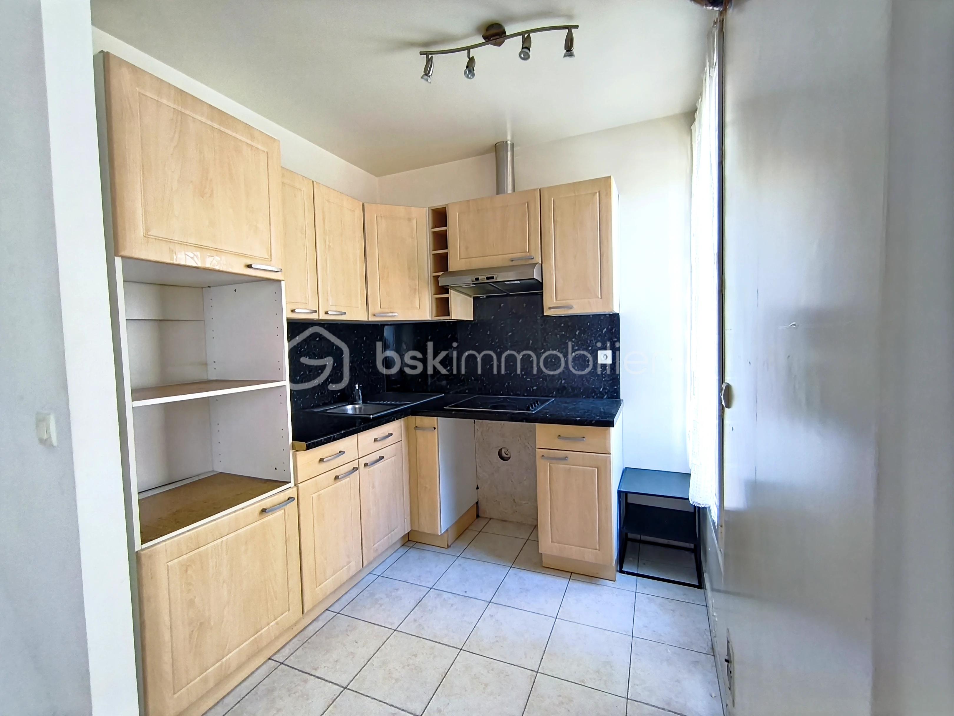 Appartement 1 pièce 27 m² · à Paris · 27 m² · 250 000 €