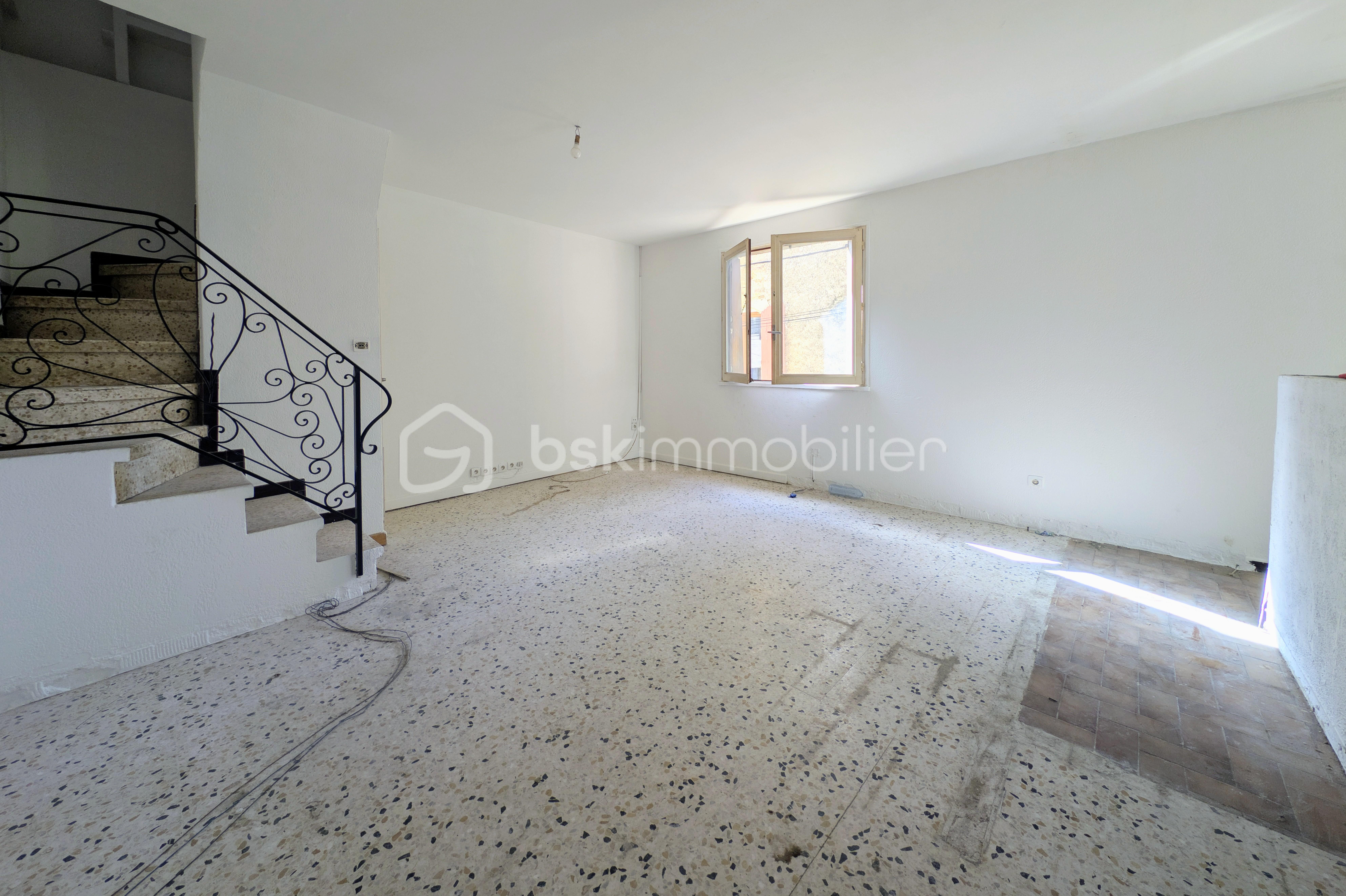 Maison de village de 65 m² - SALON SEJOUR.jpg