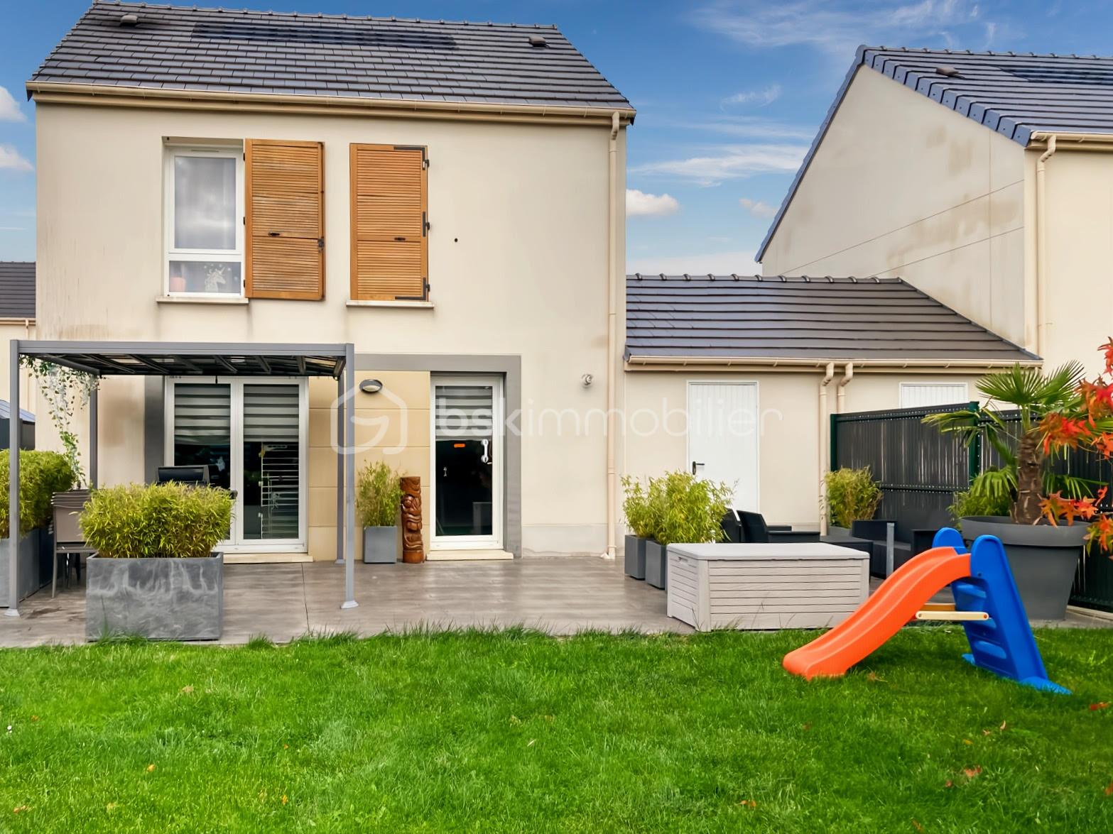 Maison traditionnelle de 79,90 m² - arriere maison.jpg