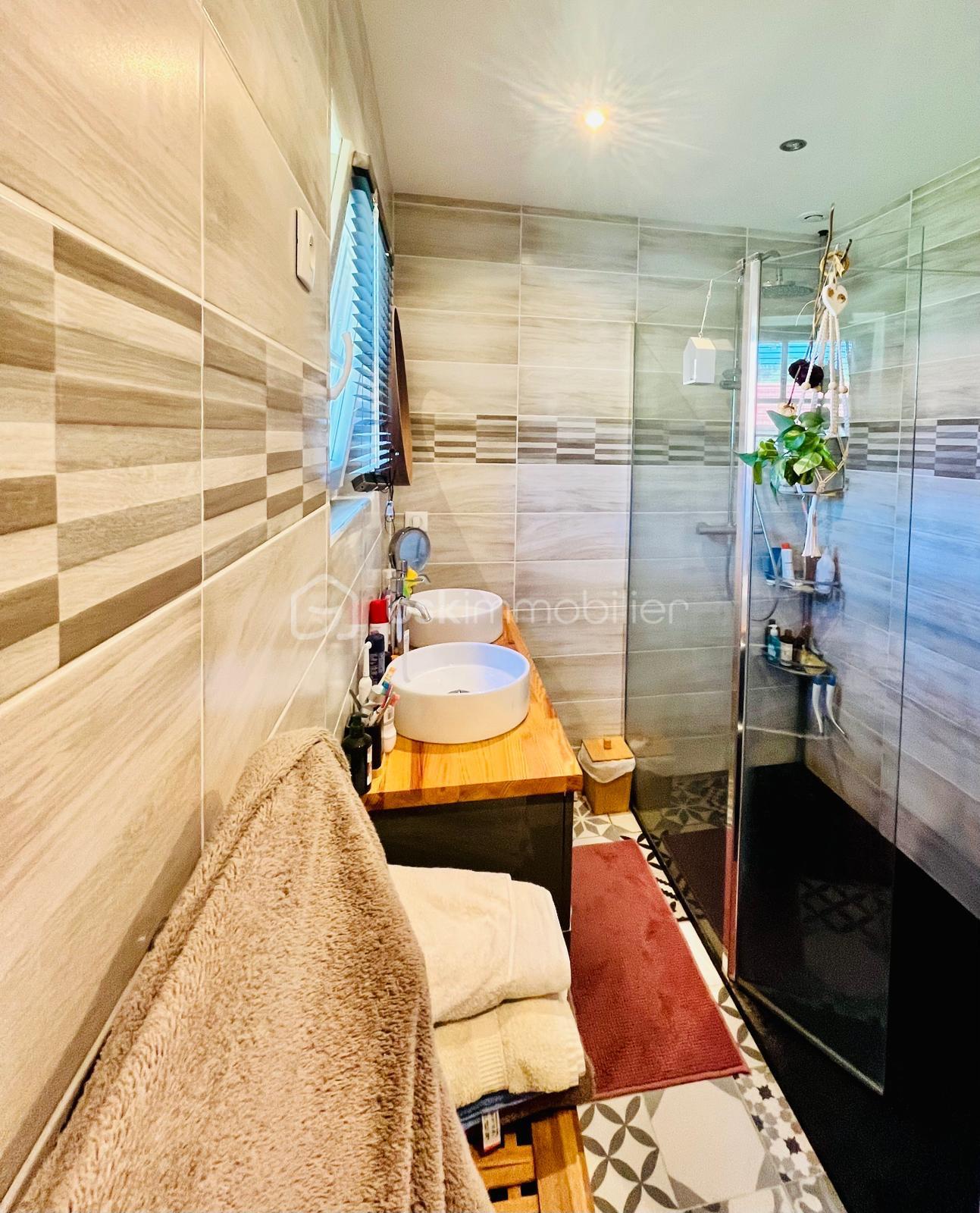 Maison de 140 m² - PHOTO-2025-05-06-15-45-01 (14).jpg