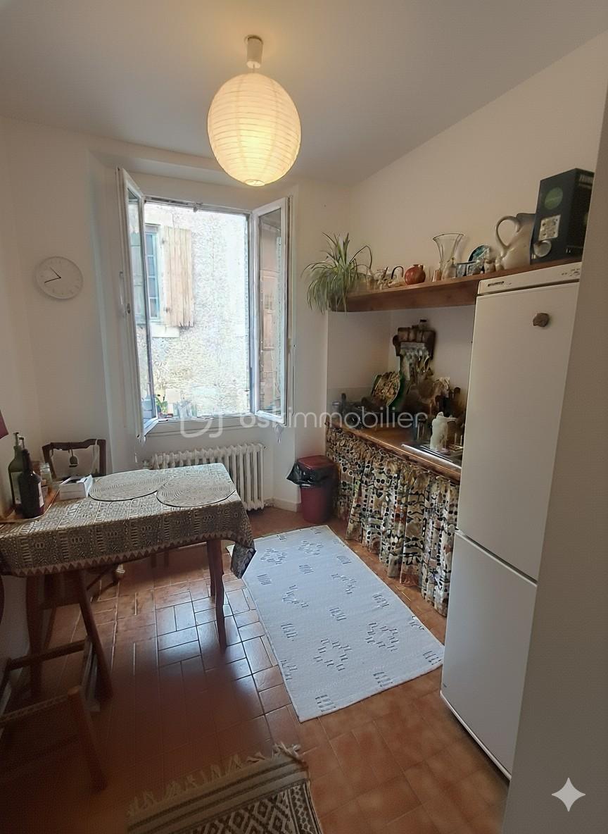 Maison de village de 230 m² - thumbnail_1763117617438.jpg