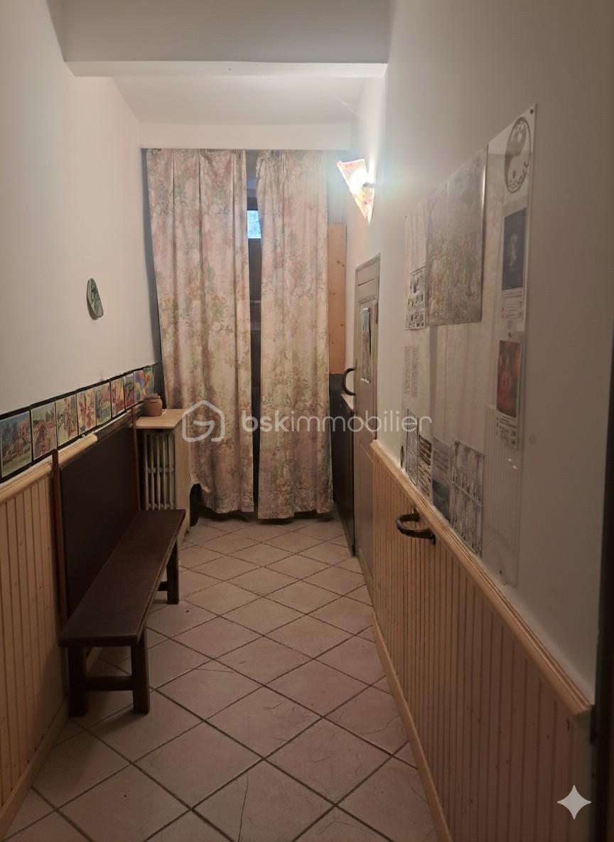 Maison de village de 230 m² - thumbnail_1763113946282.jpg