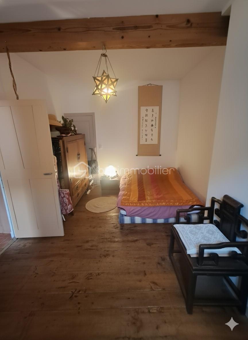 Maison de village de 230 m² - thumbnail_1763117419666.jpg