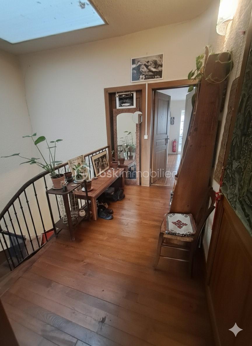 Maison de village de 230 m² - thumbnail_1763116523857.jpg