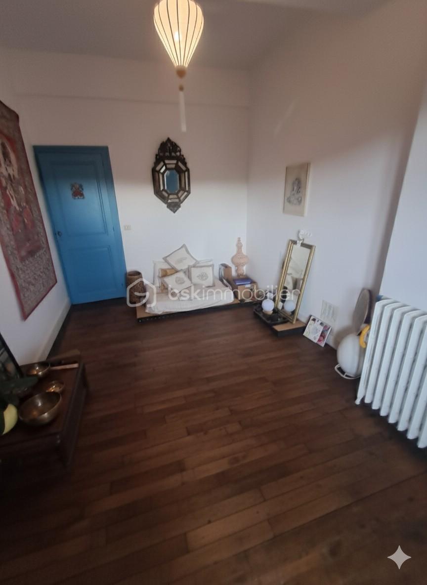 Maison de village de 230 m² - thumbnail_1763116789451.jpg