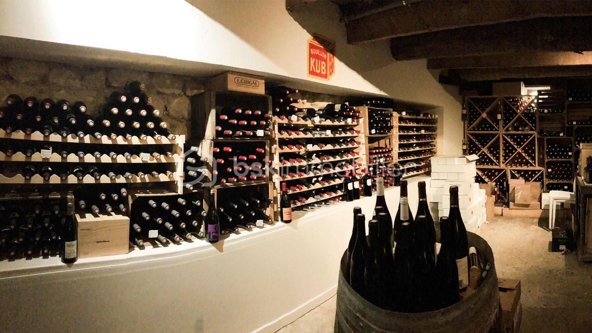 Local commercial de 2 360 m² - p9.jpg