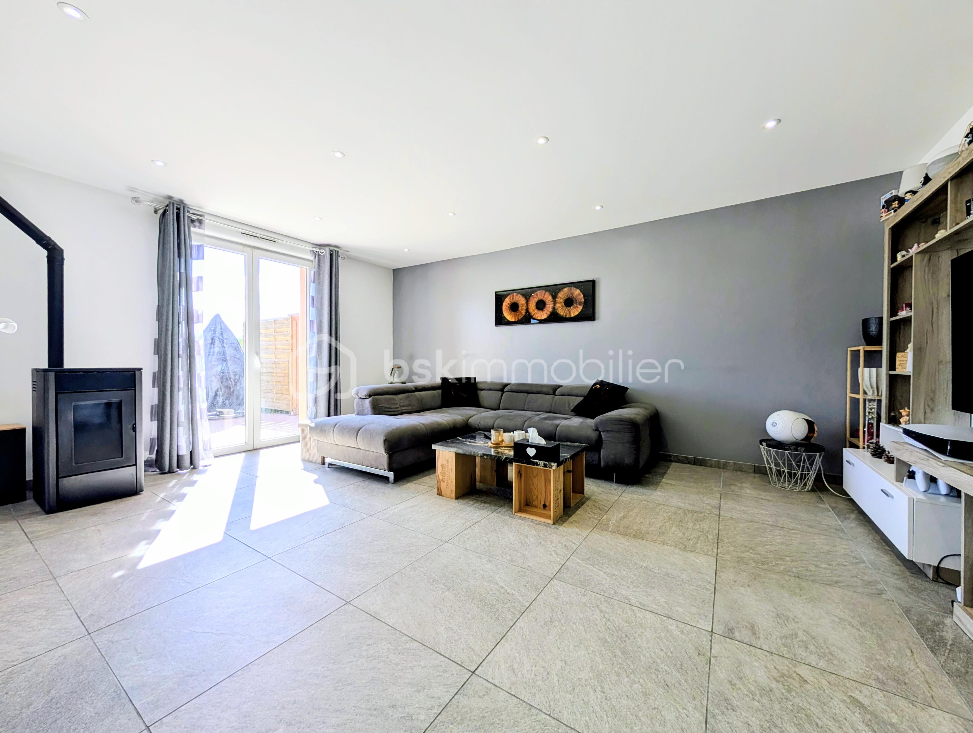 Maison 4 pièces 81 m² · à Rumilly · 81 m² · 330 000 €