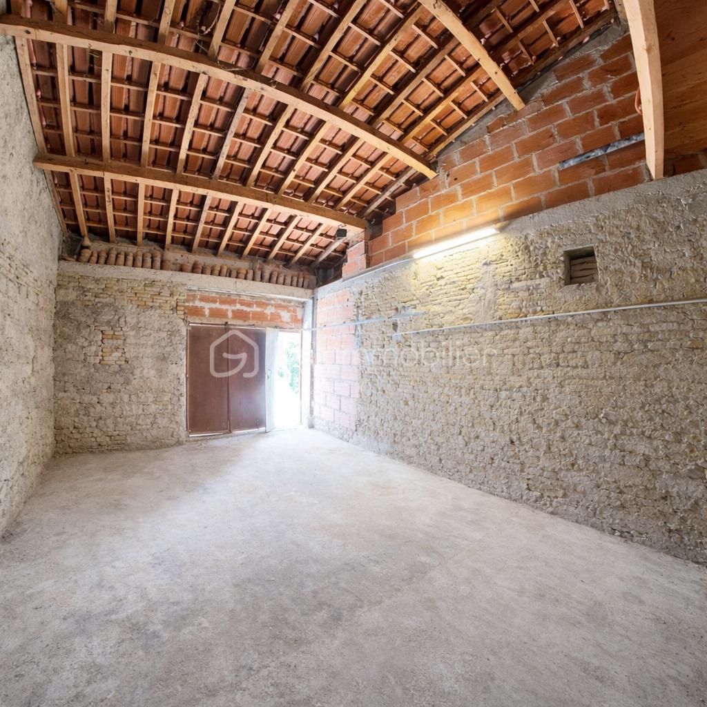 Terrain de 1 098 m² - AA890D8A-7488-4C78-9A1C-154A66ABF9B7.png