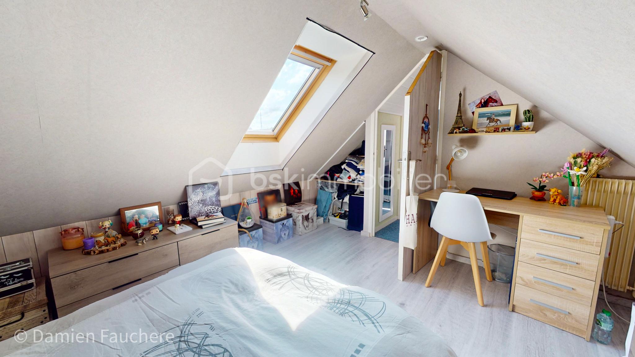 Maison de 120 m² - A-vendre-Maison-familiale-6-pieces-4-chambres-dans-le-quartier-recherche-de-Cesson-la-Foret-05052025_202936.jpg