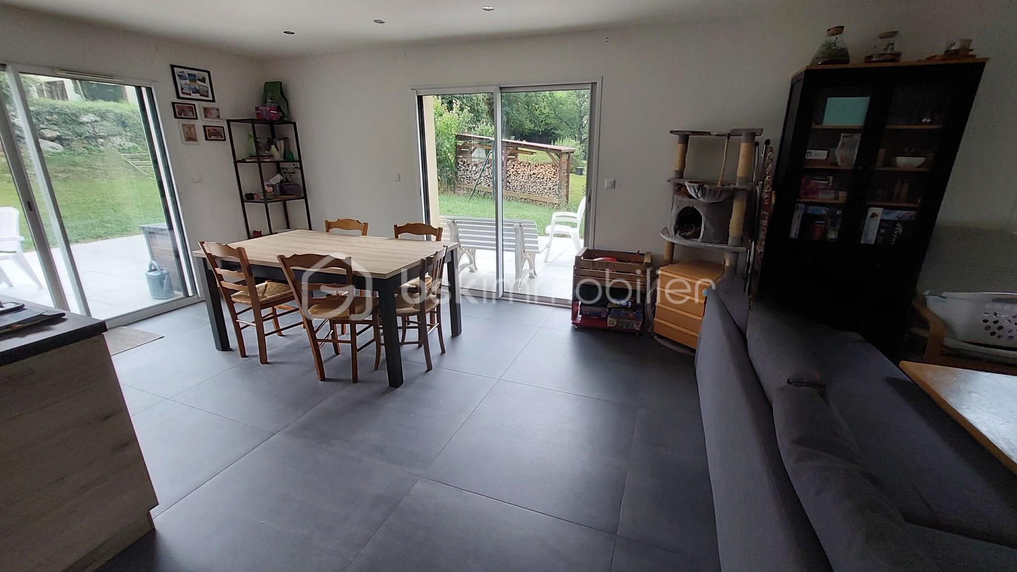 Maison traditionnelle de 89,53 m² - 8-Séjour.jpg