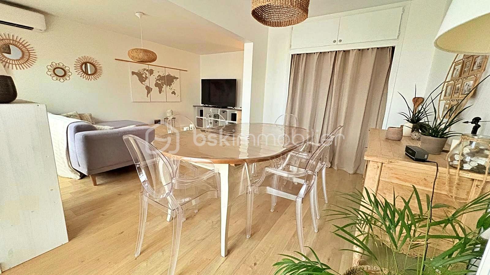 Appartement de 76 m² - 10 pièce de vie3.jpeg