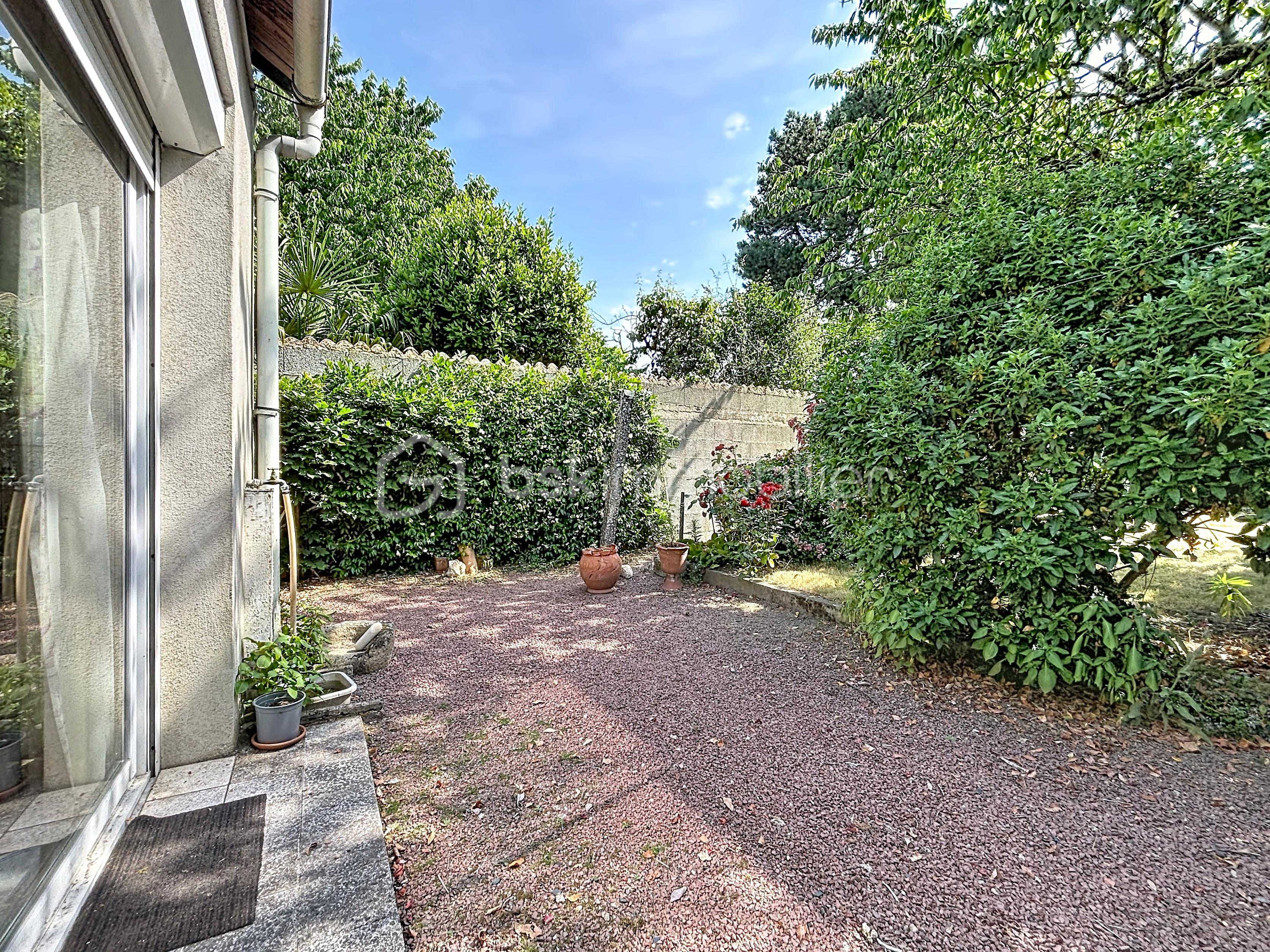 neau_00104.jpg