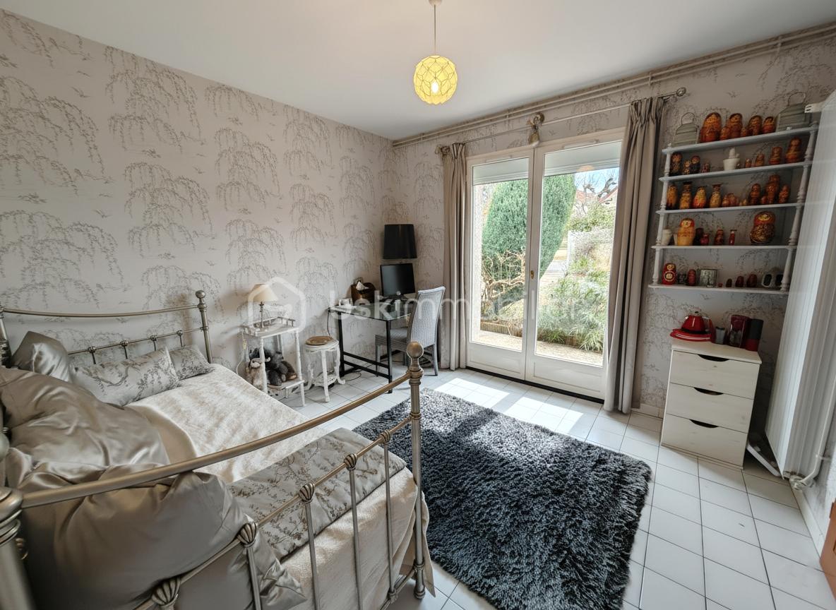 Maison traditionnelle de 150 m² - ch-rdc2.jpg