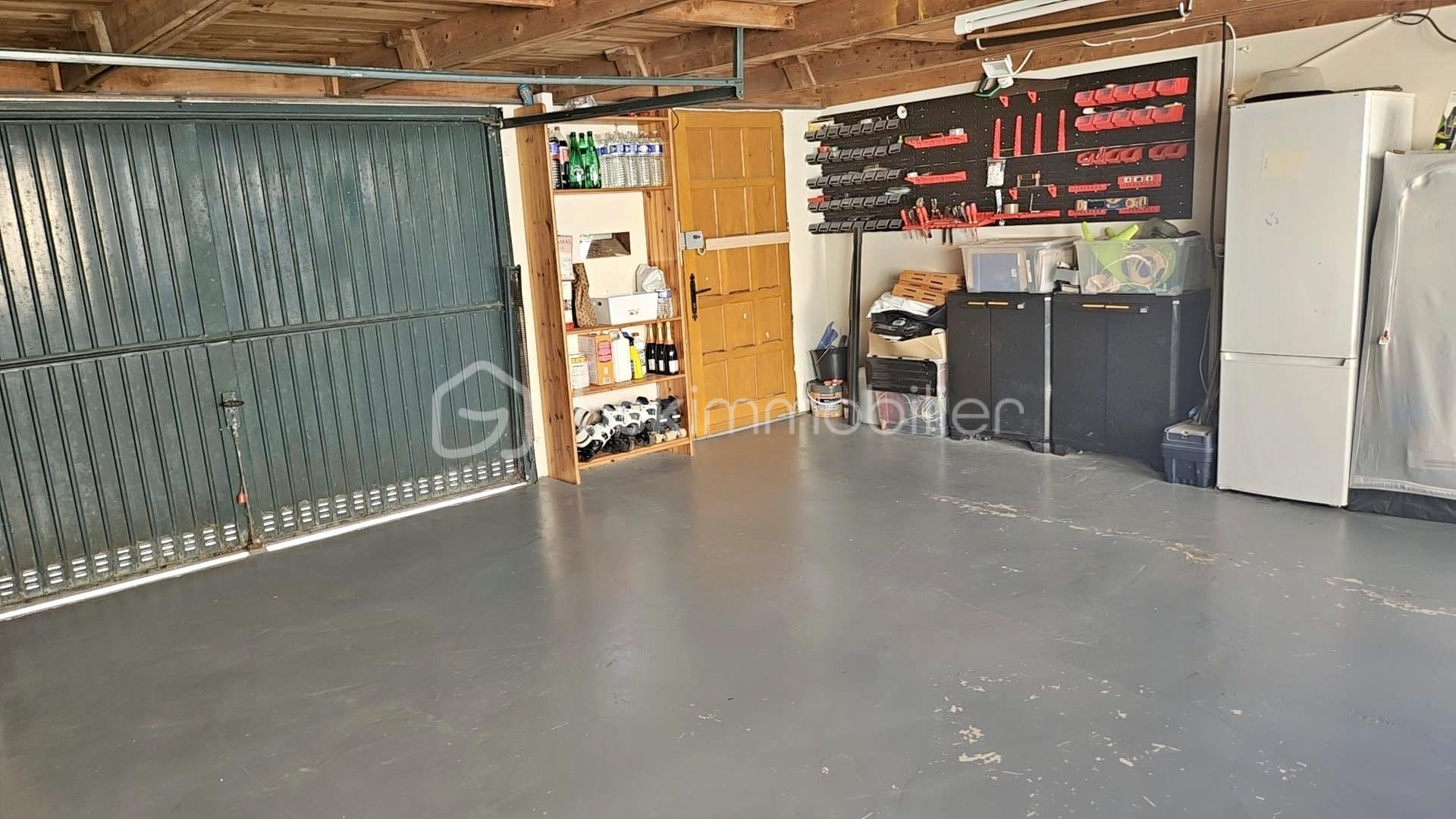 Maison de 118 m² - thumbnail_f2746c43-3cc4-415f-b193-dc3ca17f8b57.jpg