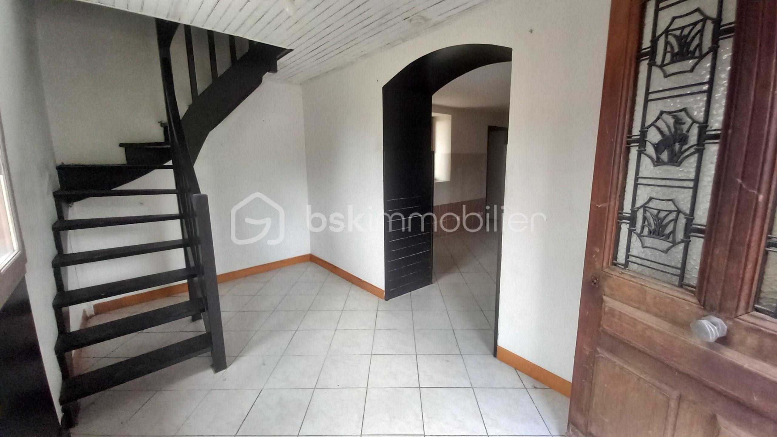 Maison de 85 m² - Maison Semons 2 Photo Hall.jpg