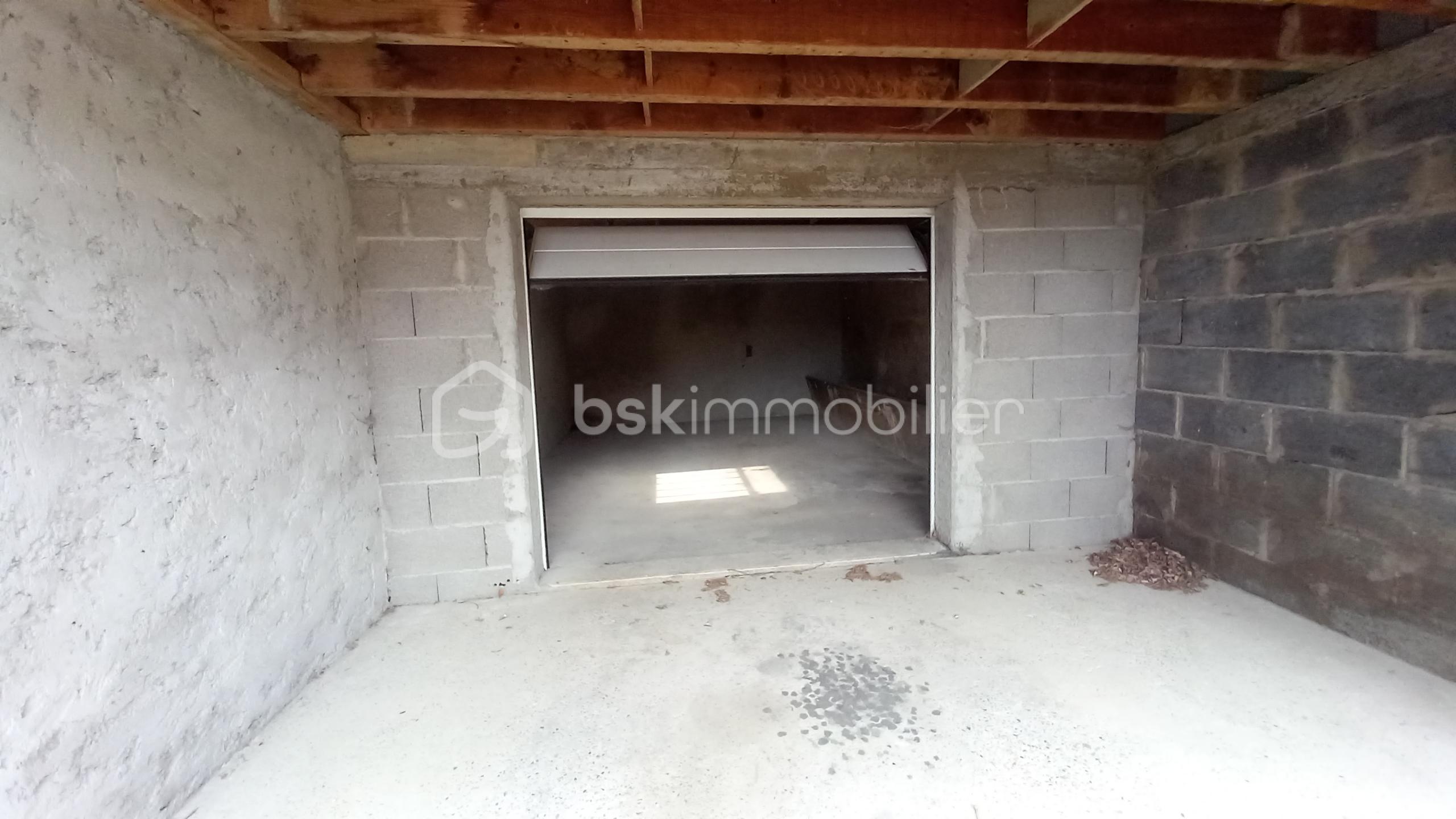Maison de 85 m² - Maison Semons 2 Photo Garage 2.jpg
