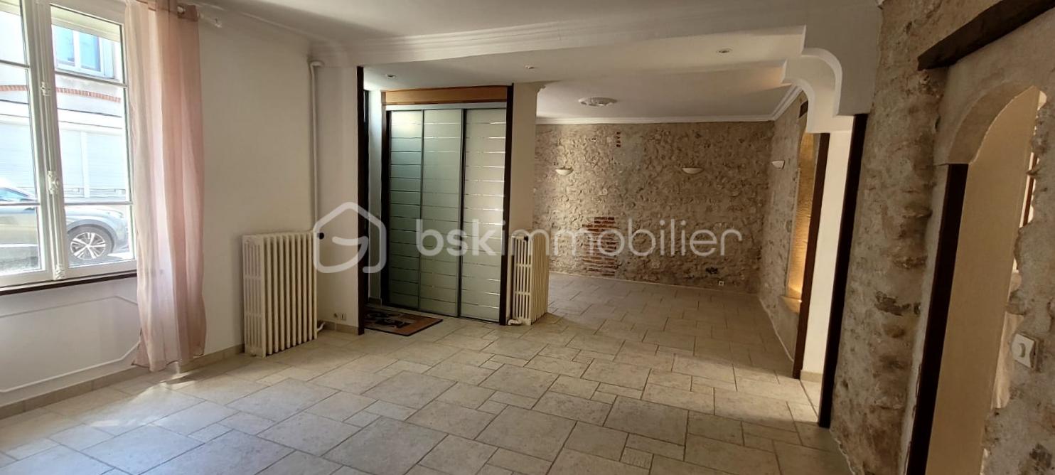 Maison de 130,74 m² - Pièce de vie entrée.jpg
