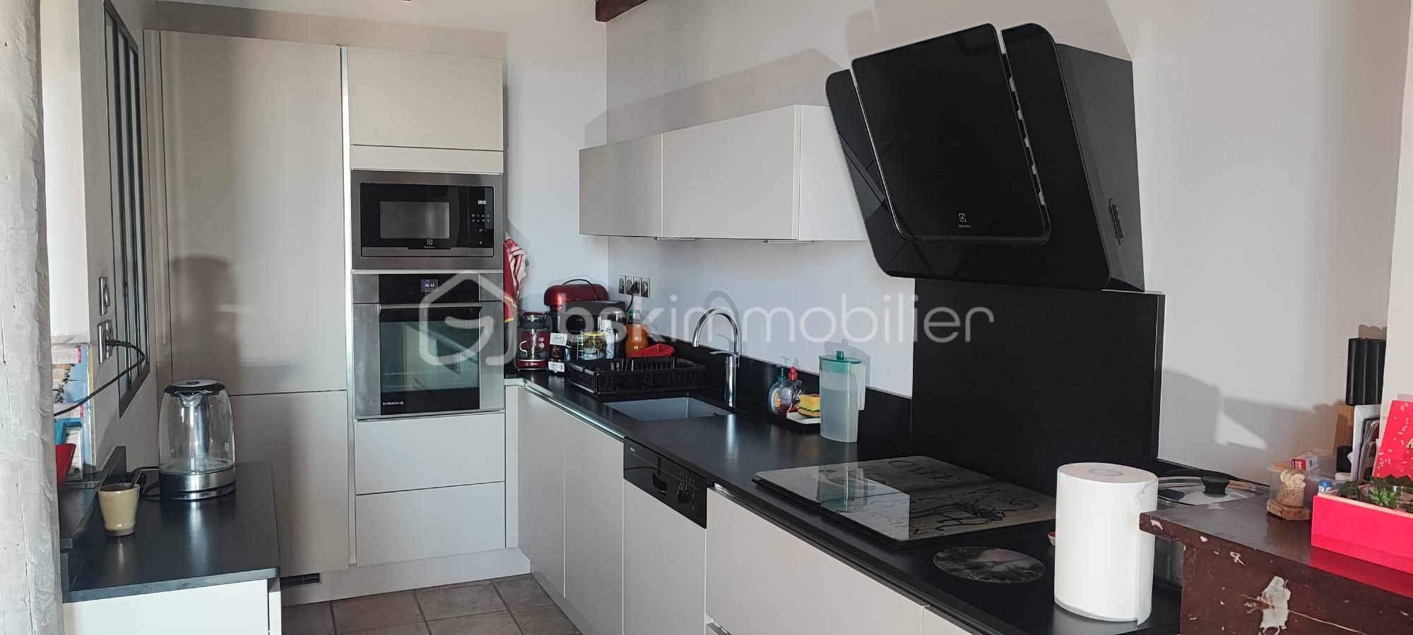 Maison de 350 m² - WhatsApp Image 2025-11-08 at 19.29.53.jpeg