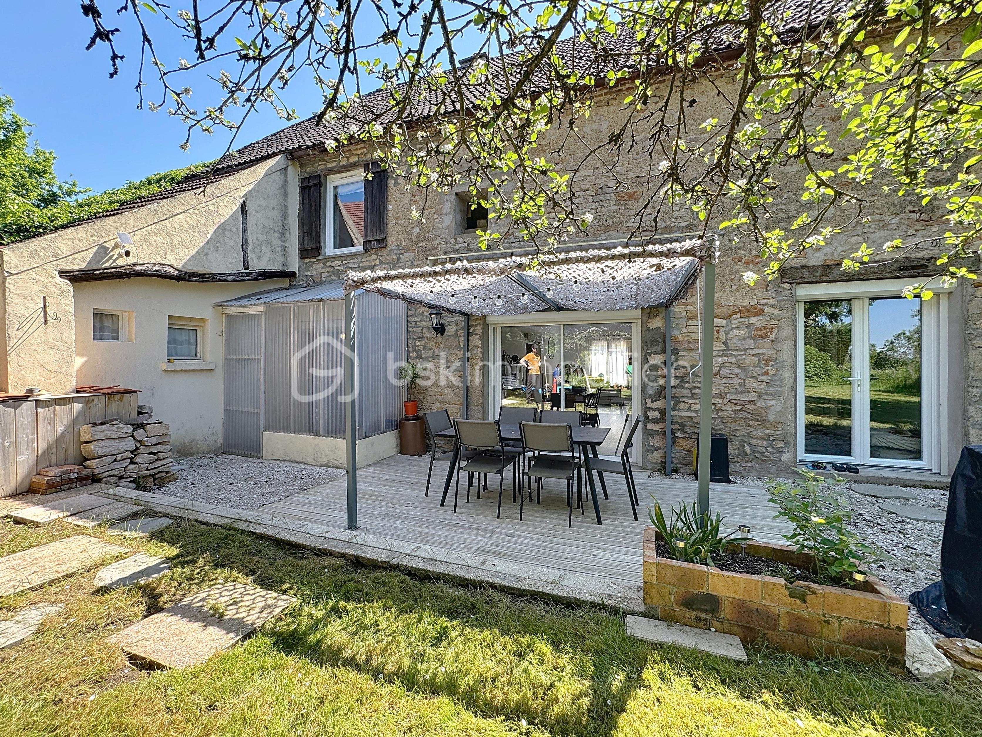 Maison de 160,51 m² - IMG_BC82B003439E-4.jpeg