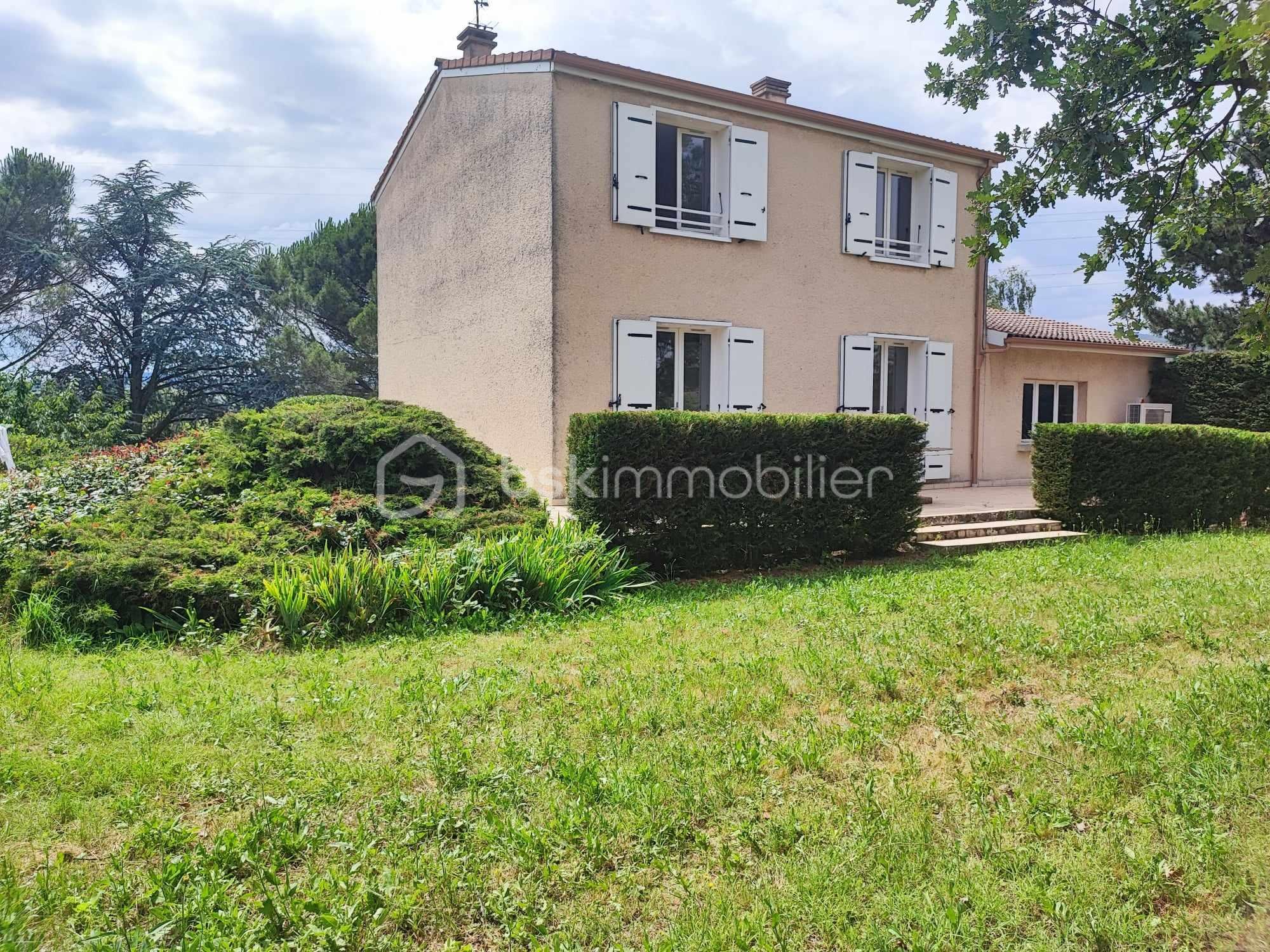 Maison de 107 m² - maison coté séjour.jpg