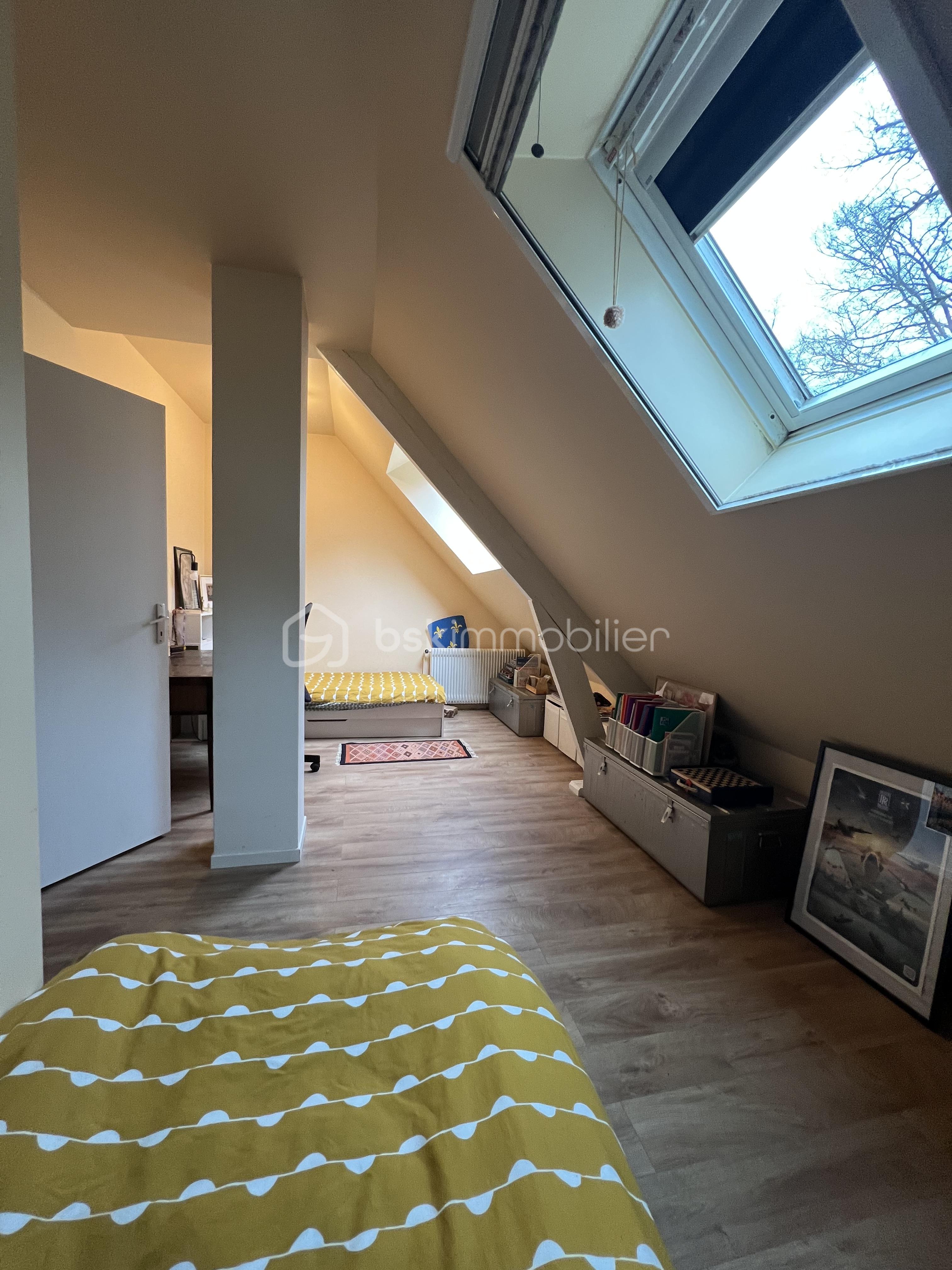 Maison traditionnelle de 150 m² - chambre etage 2 lits.jpg