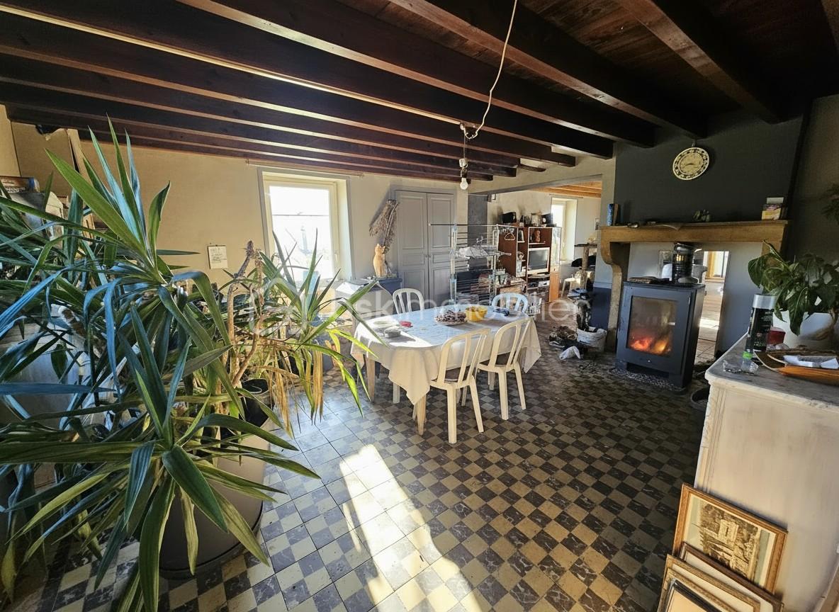 Corps de ferme de 185 m² - generated_SàM.jpg