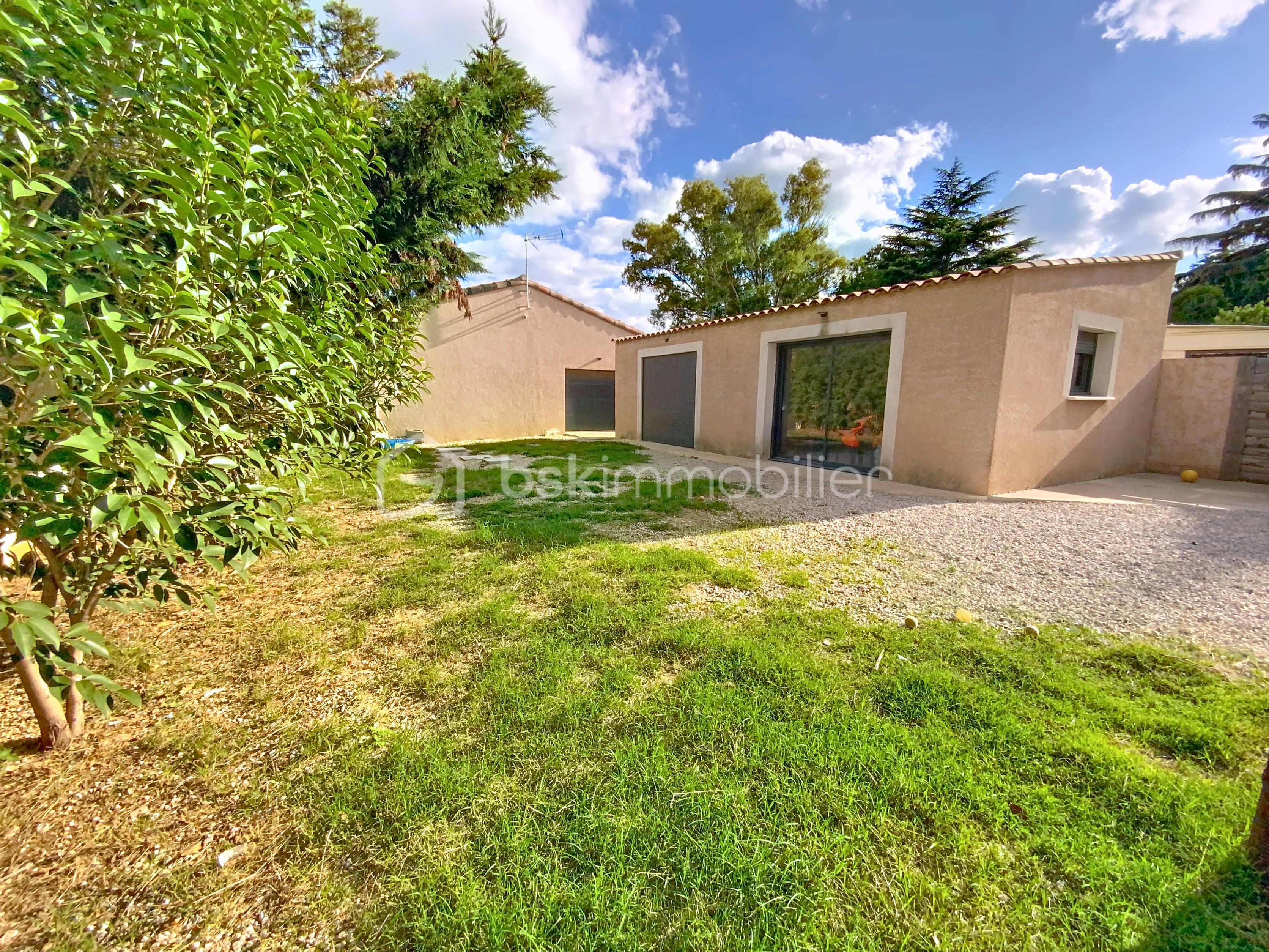 Maison de 105 m² - dependance.jpg