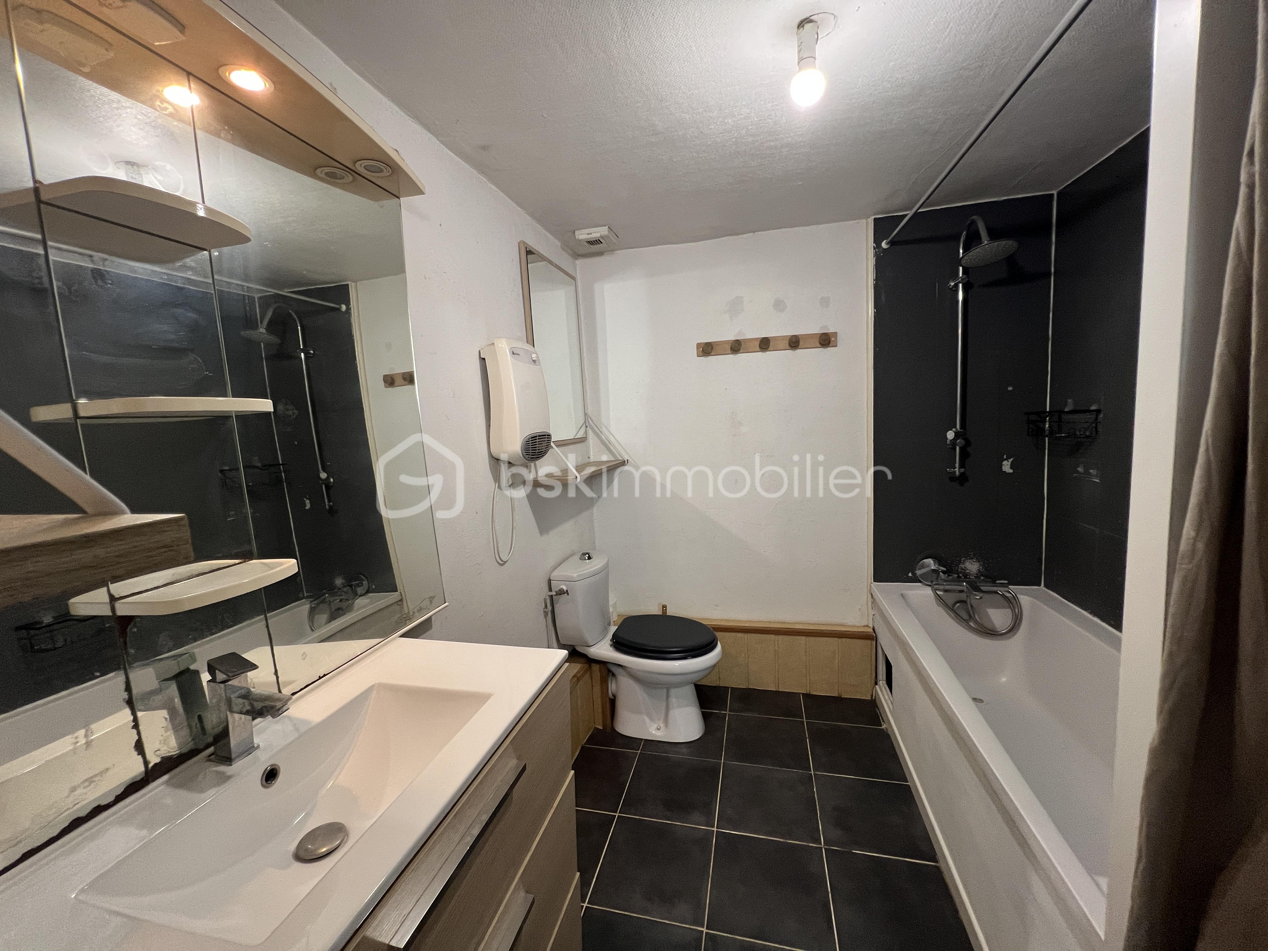 Nicolas VAN DE WALLE bsk immobilier MAISON BAZAINVILLE Mme CAMILLUCCI J.JPG