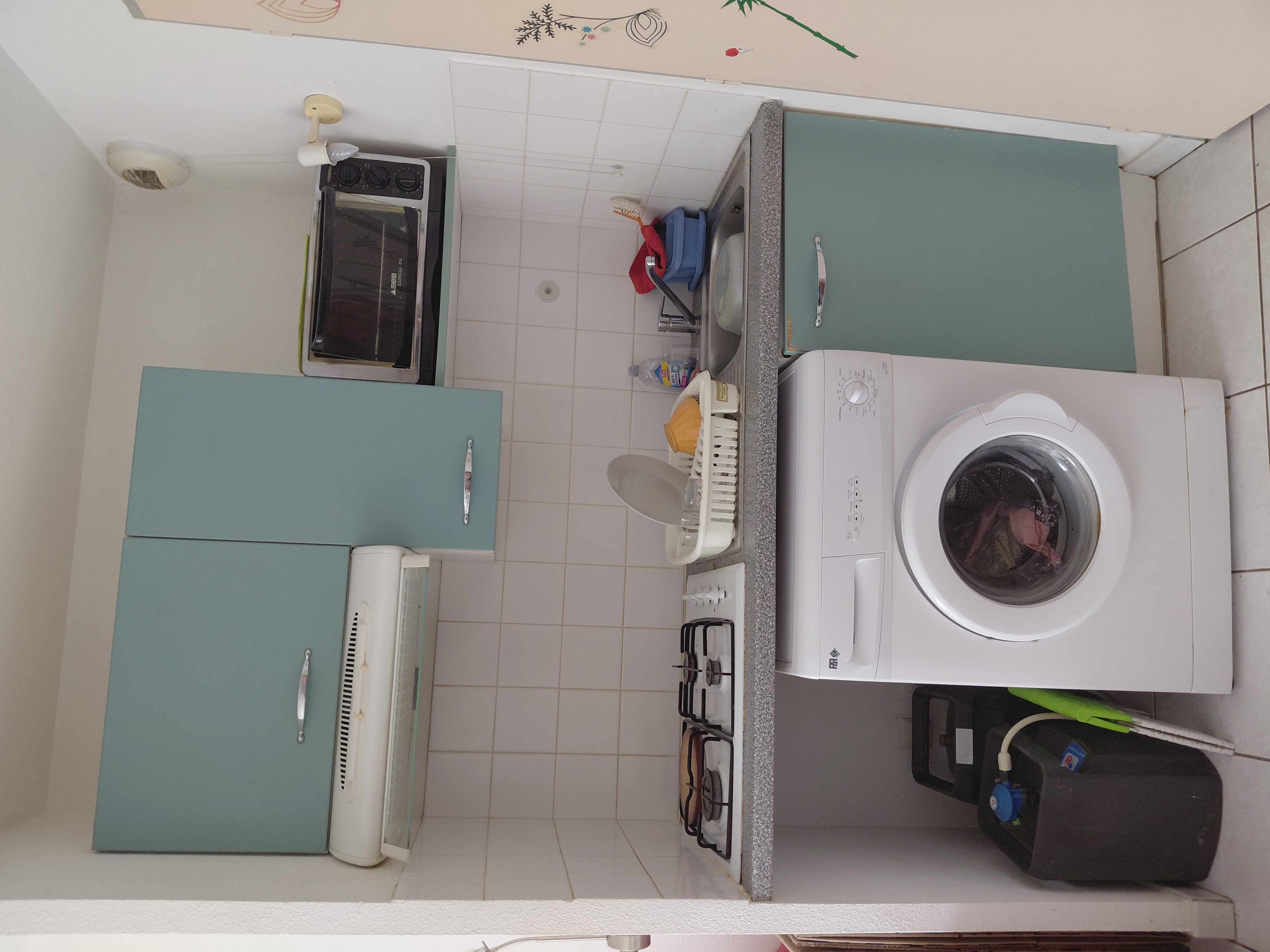 kitchenette.jpg