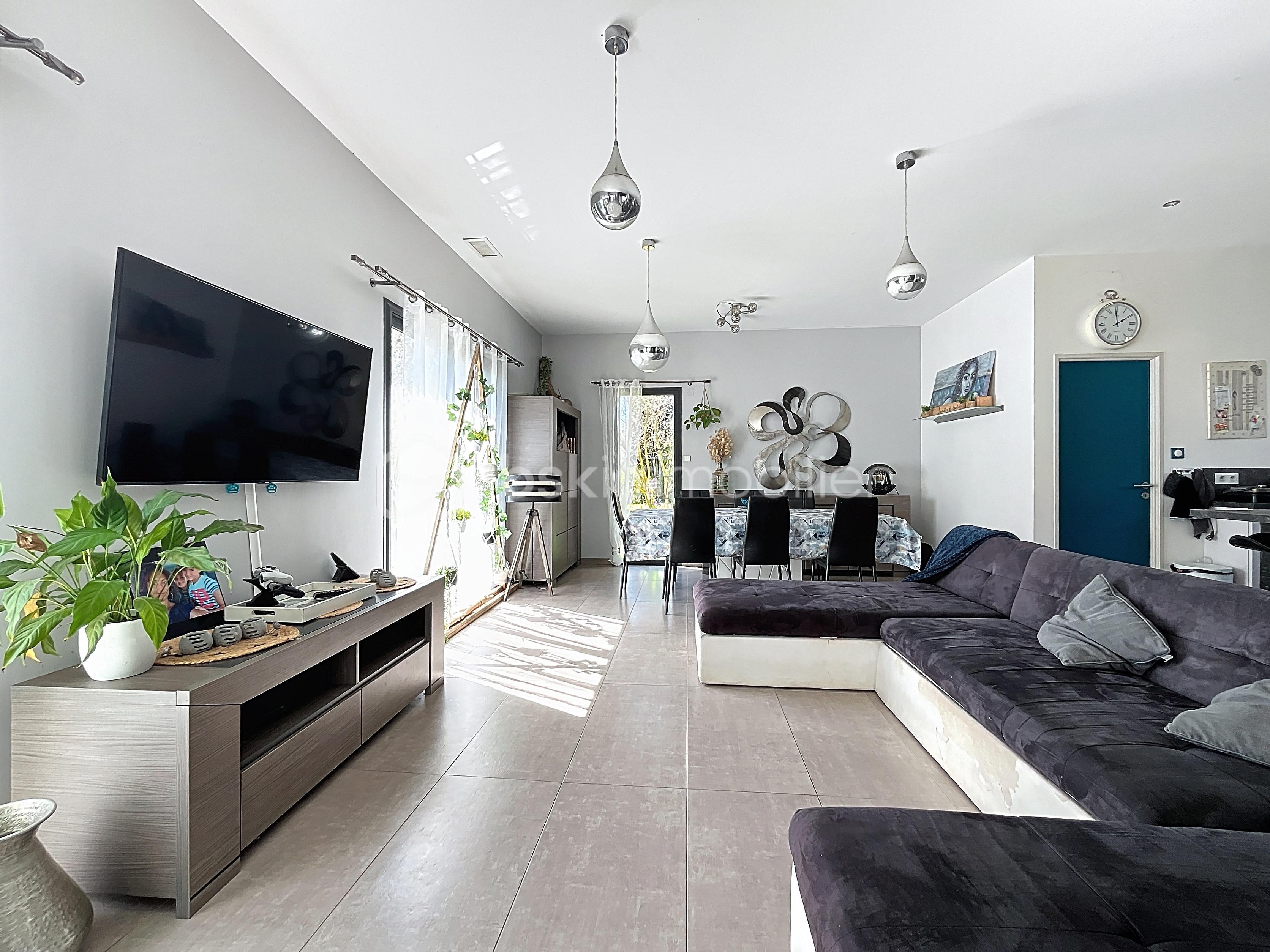 Maison contemporaine de 137 m² - SALON 1.jpg