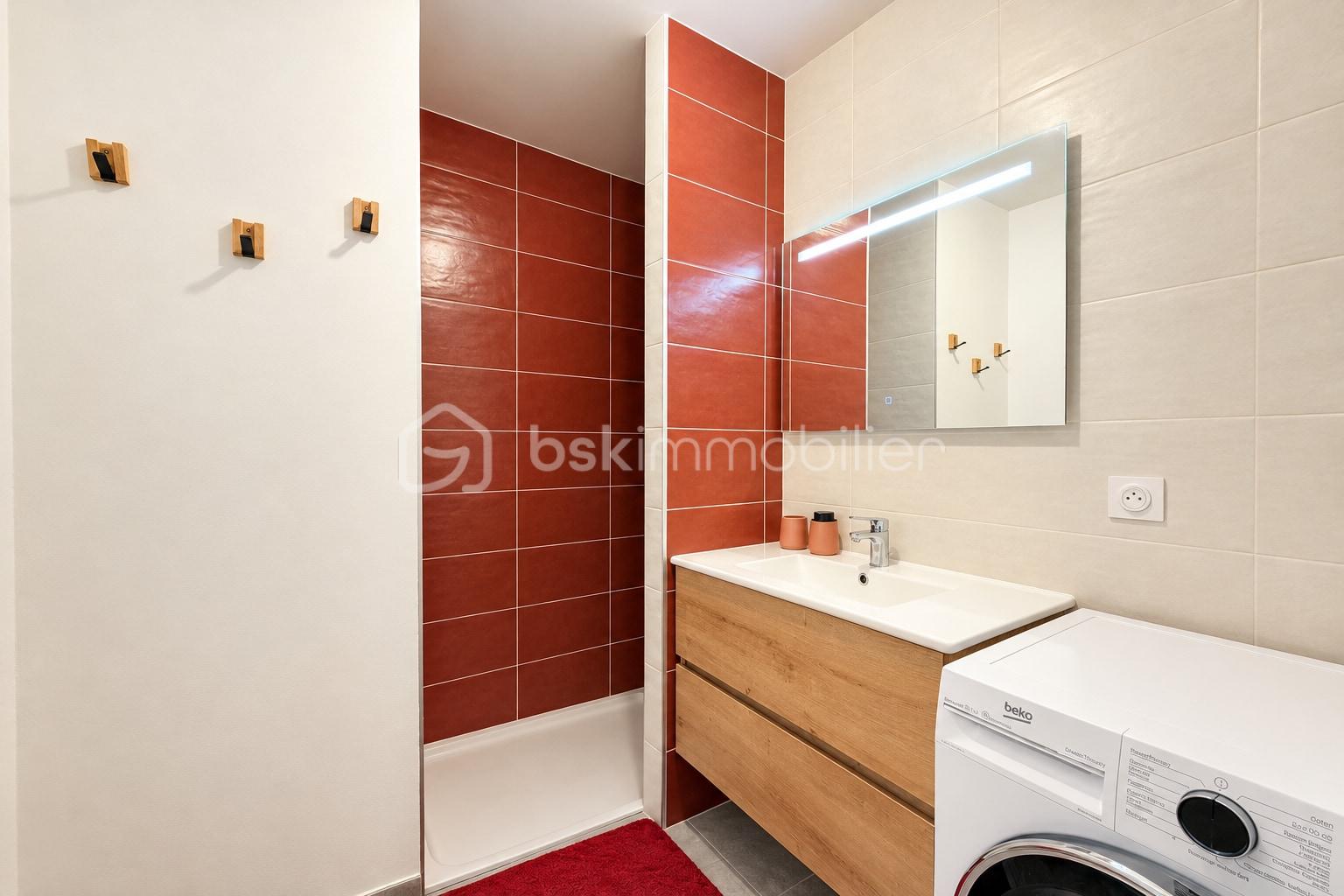 Salle-de-bain-01_ameliore.jpg