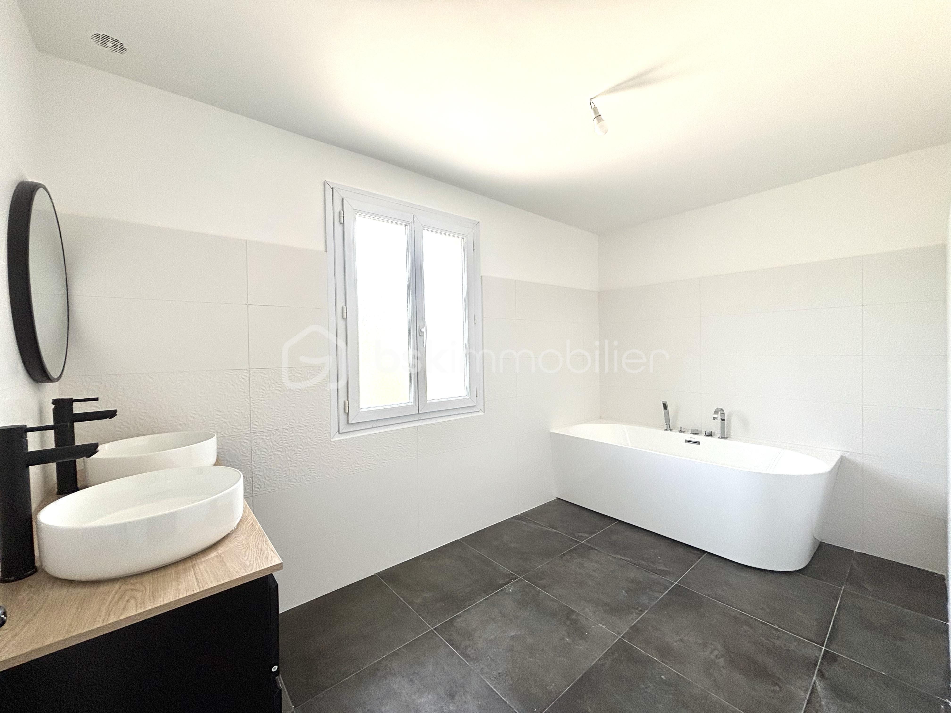 Maison traditionnelle de 126 m² - tempImage7Dq6Fs.png