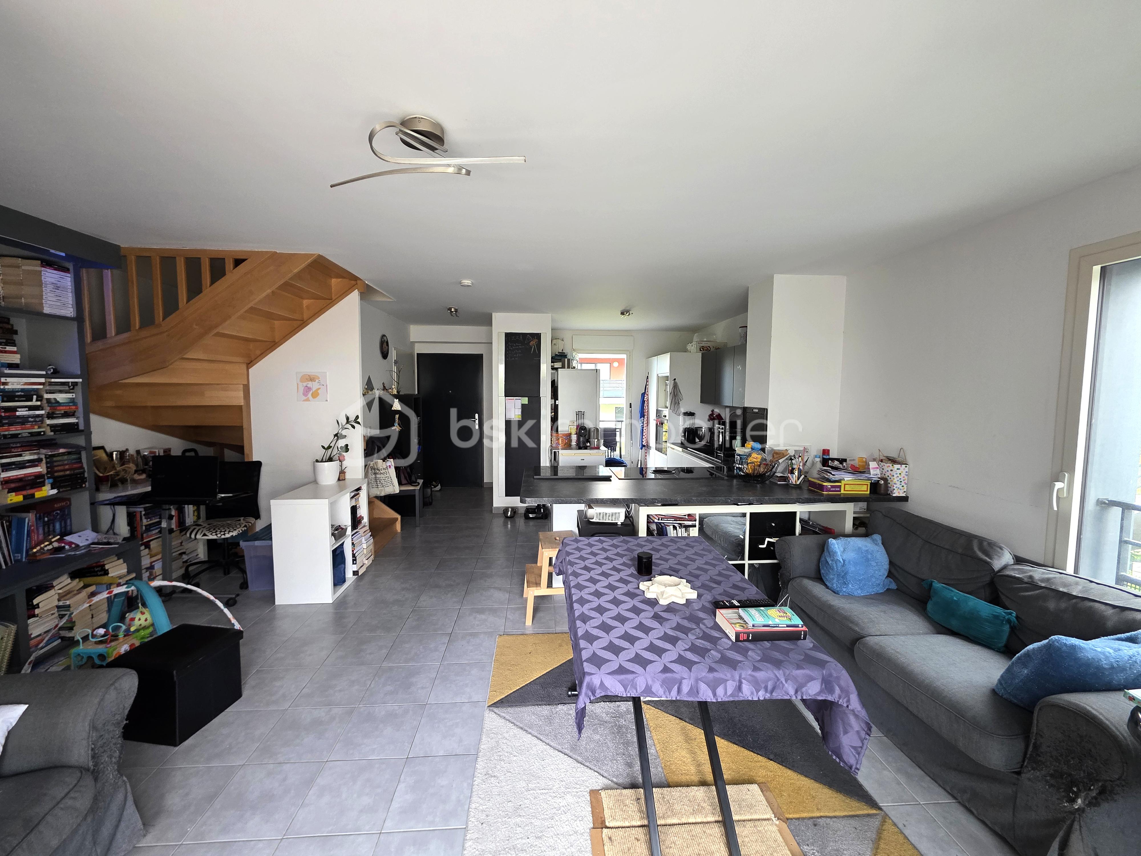 Duplex de 74,99 m² - F101_Salon_1.png