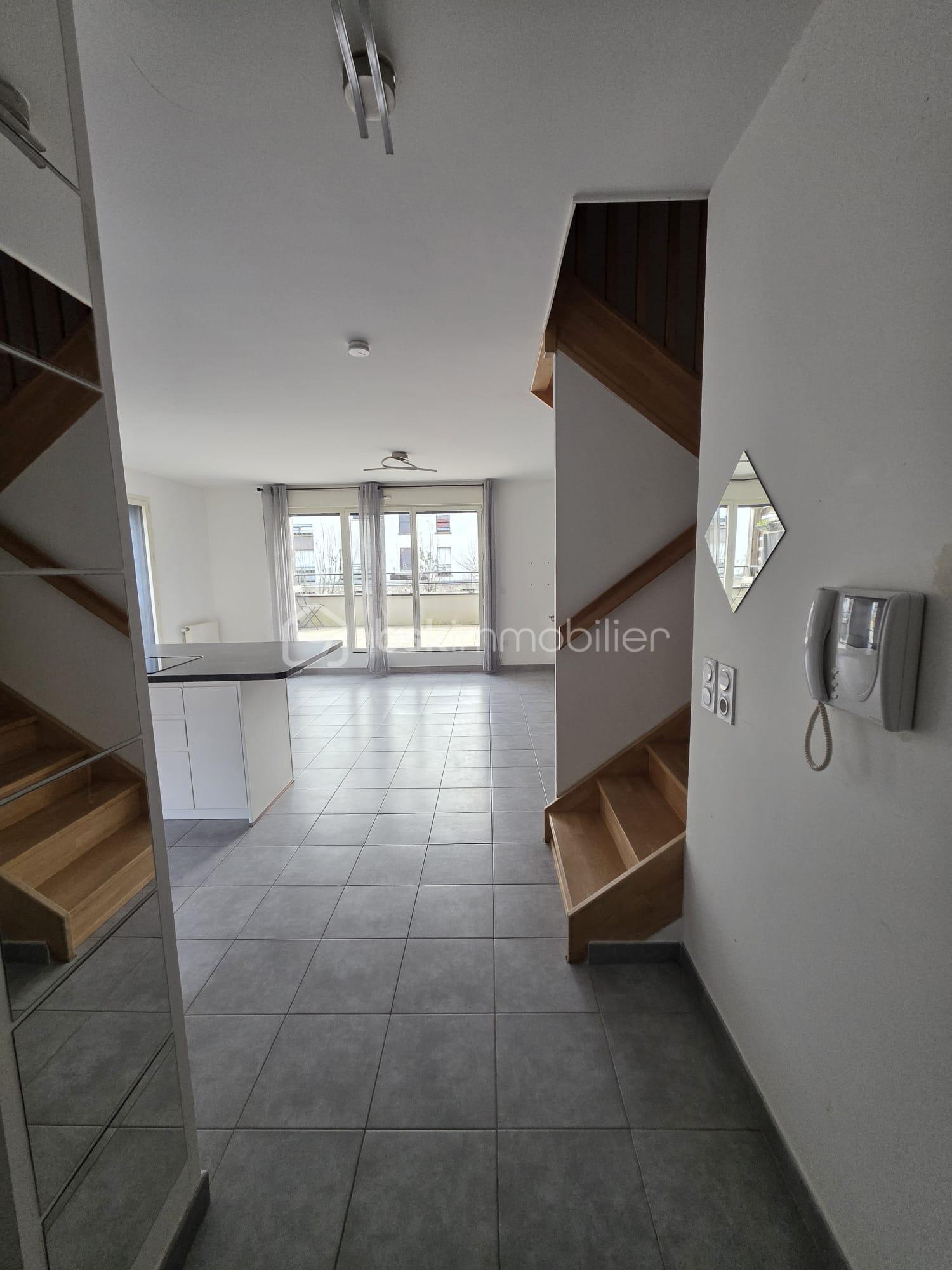 Duplex de 74,99 m² - entree.jpg