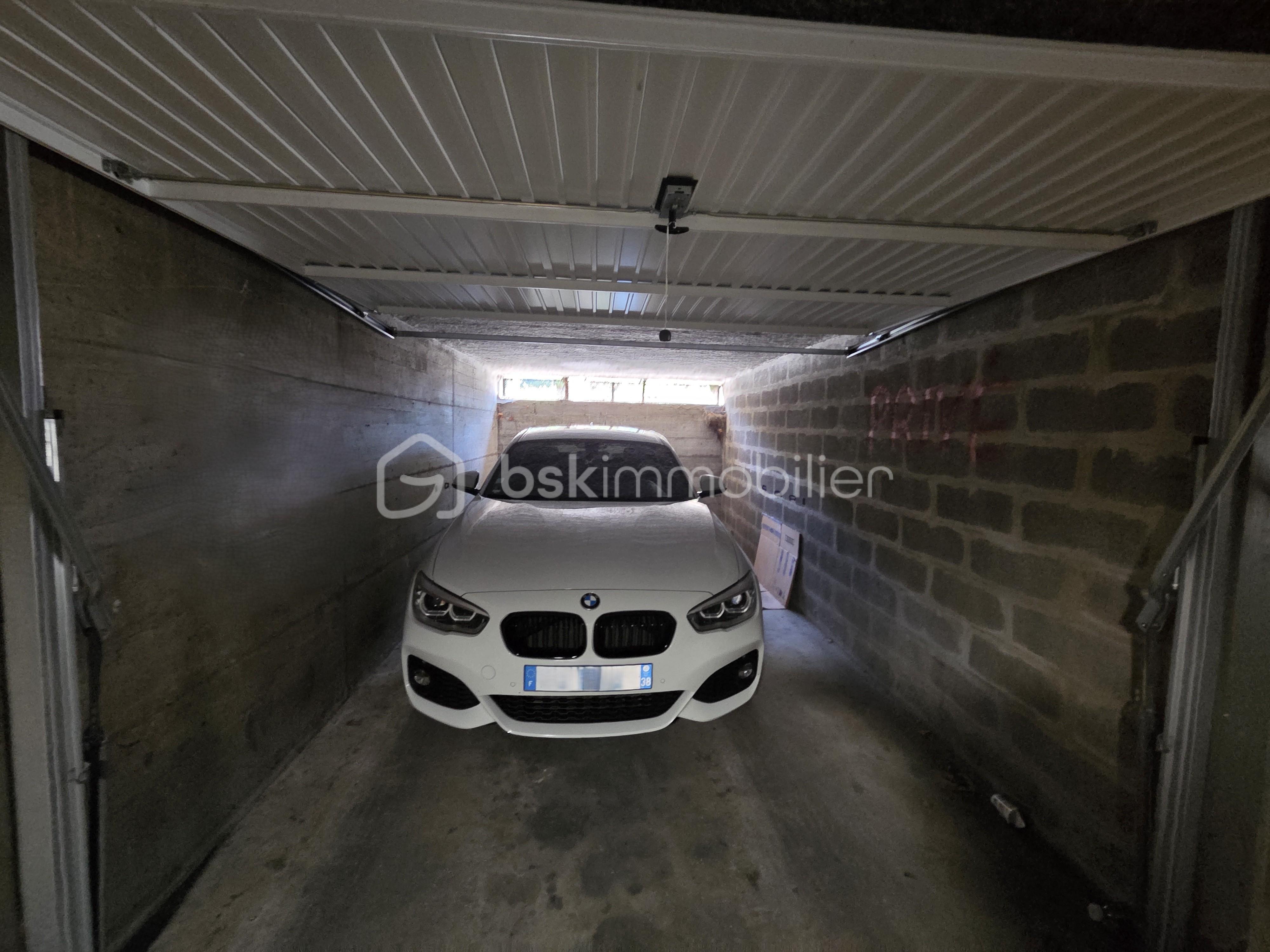 garage.jpg