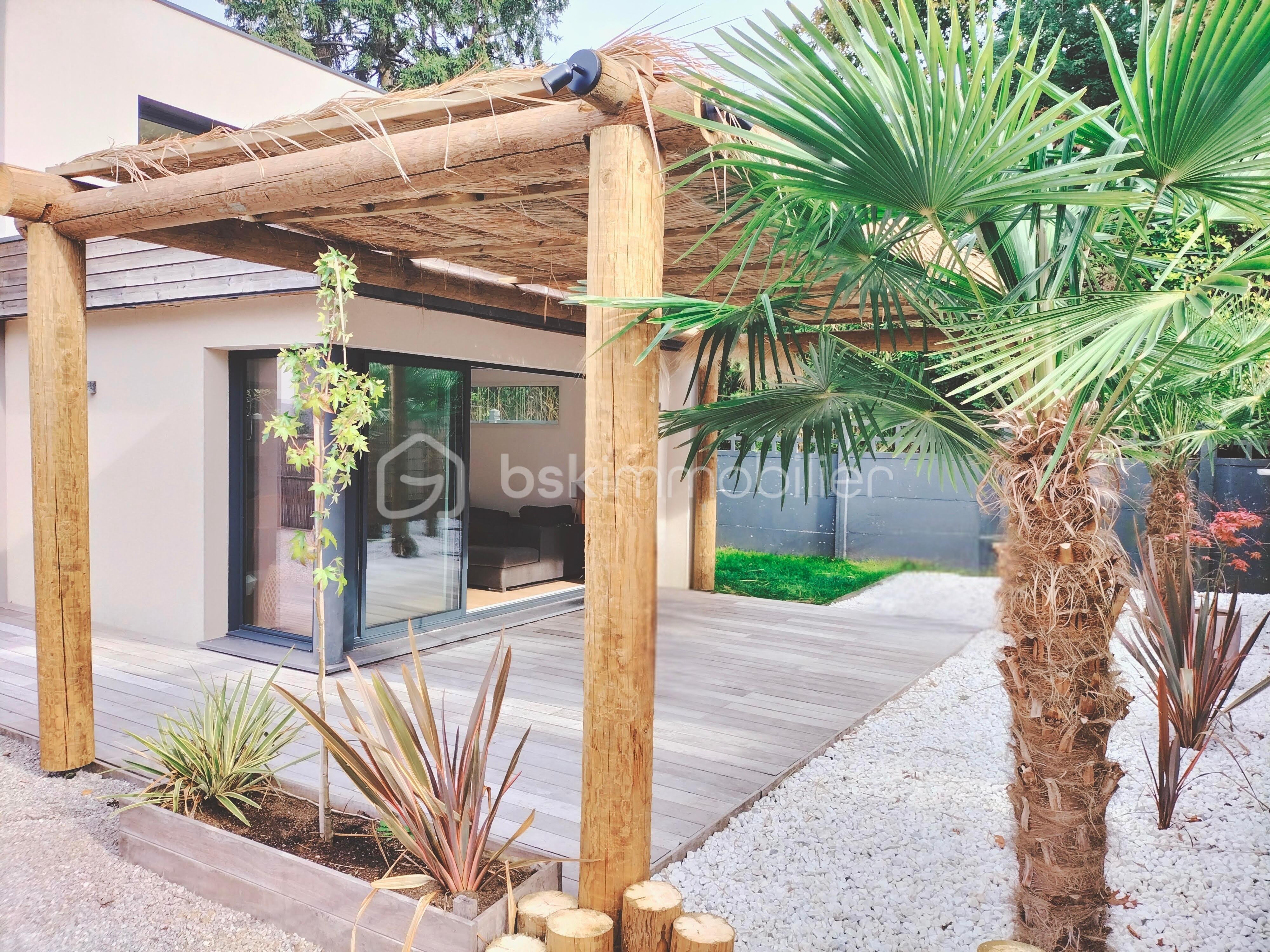 Maison de 119 m² - pergola - Modifié (1) - Modifié.jpg