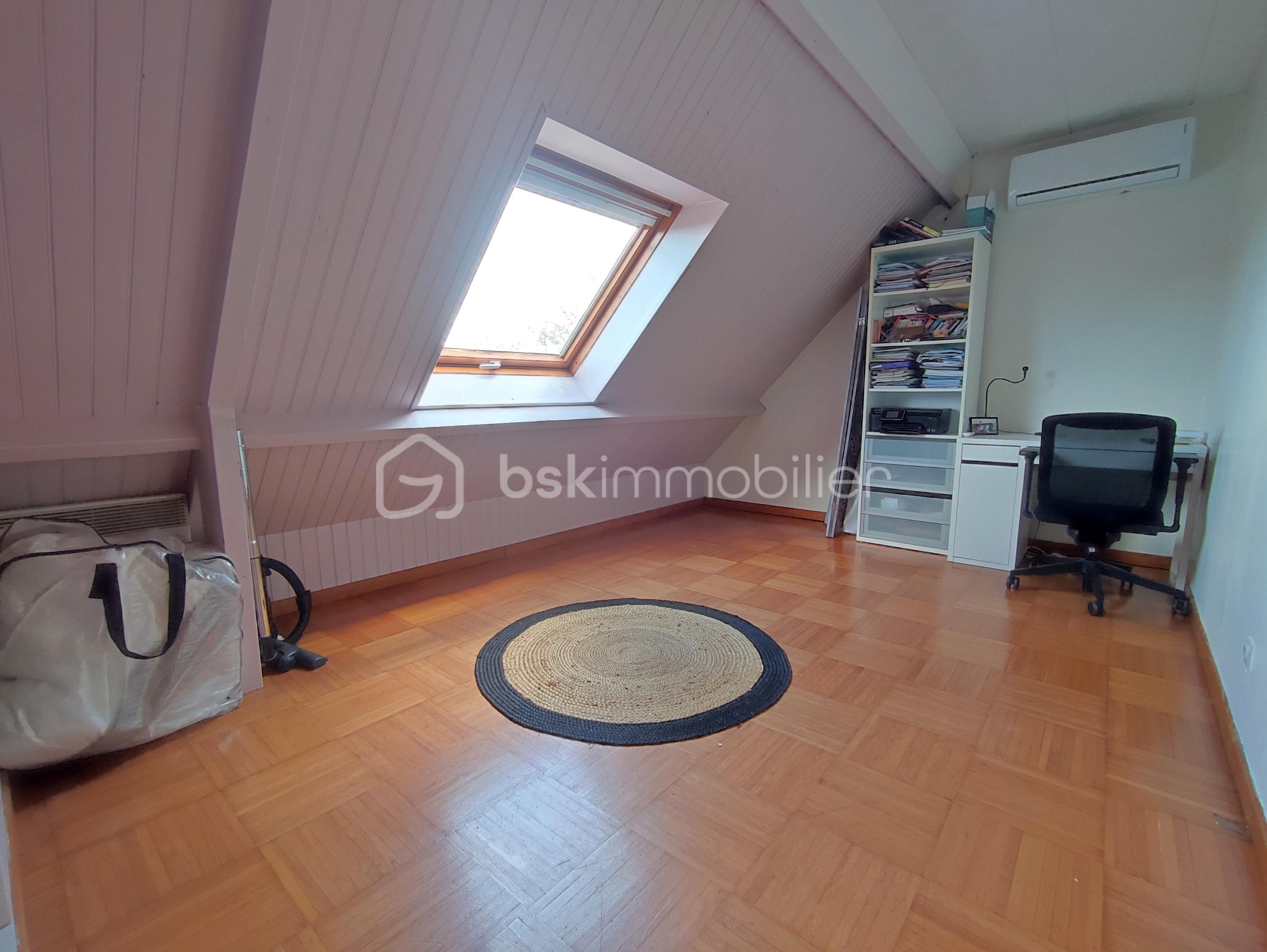 Maison traditionnelle de 122 m² - 1000041581.jpg