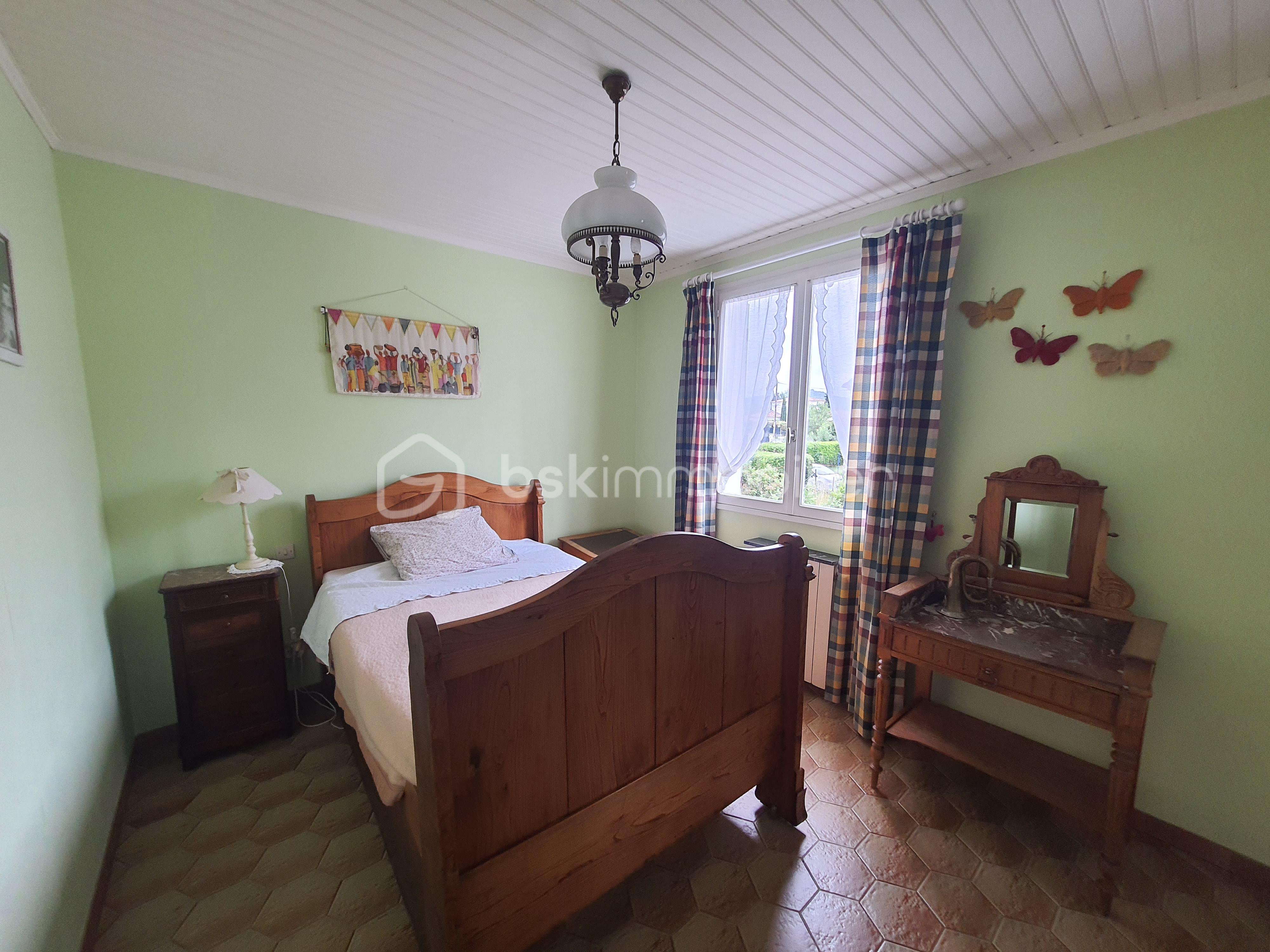 CHAMBRE HAUT 3 - 1.jpg
