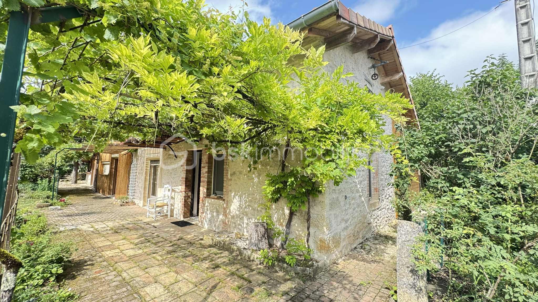 Maison en pierre de 155 m²